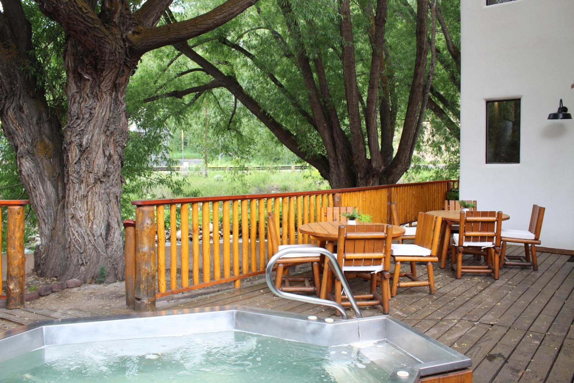 Eagle River Inn photo 12