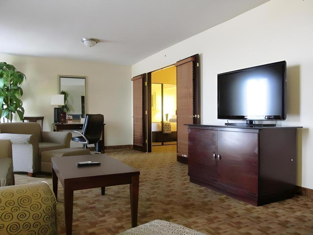 Radisson Hotel Austin - University photo 4