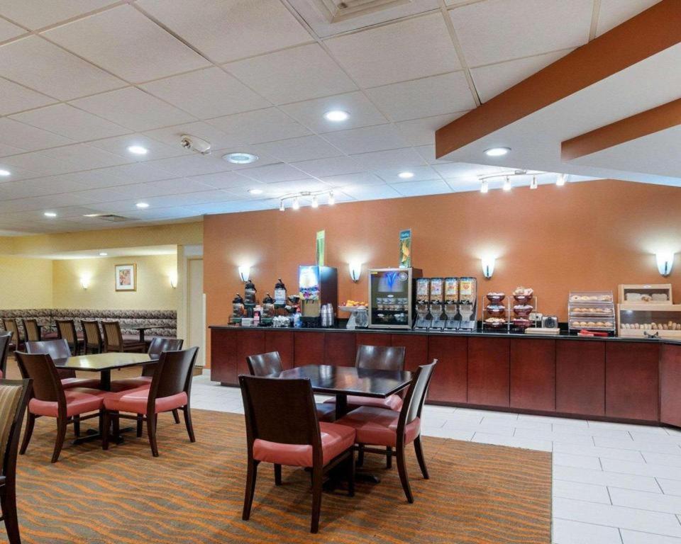 Quality Inn photo 4