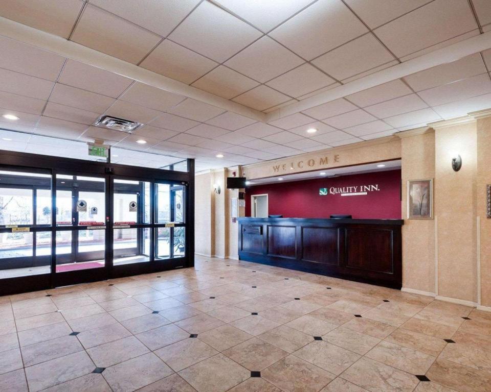 Quality Inn photo 11