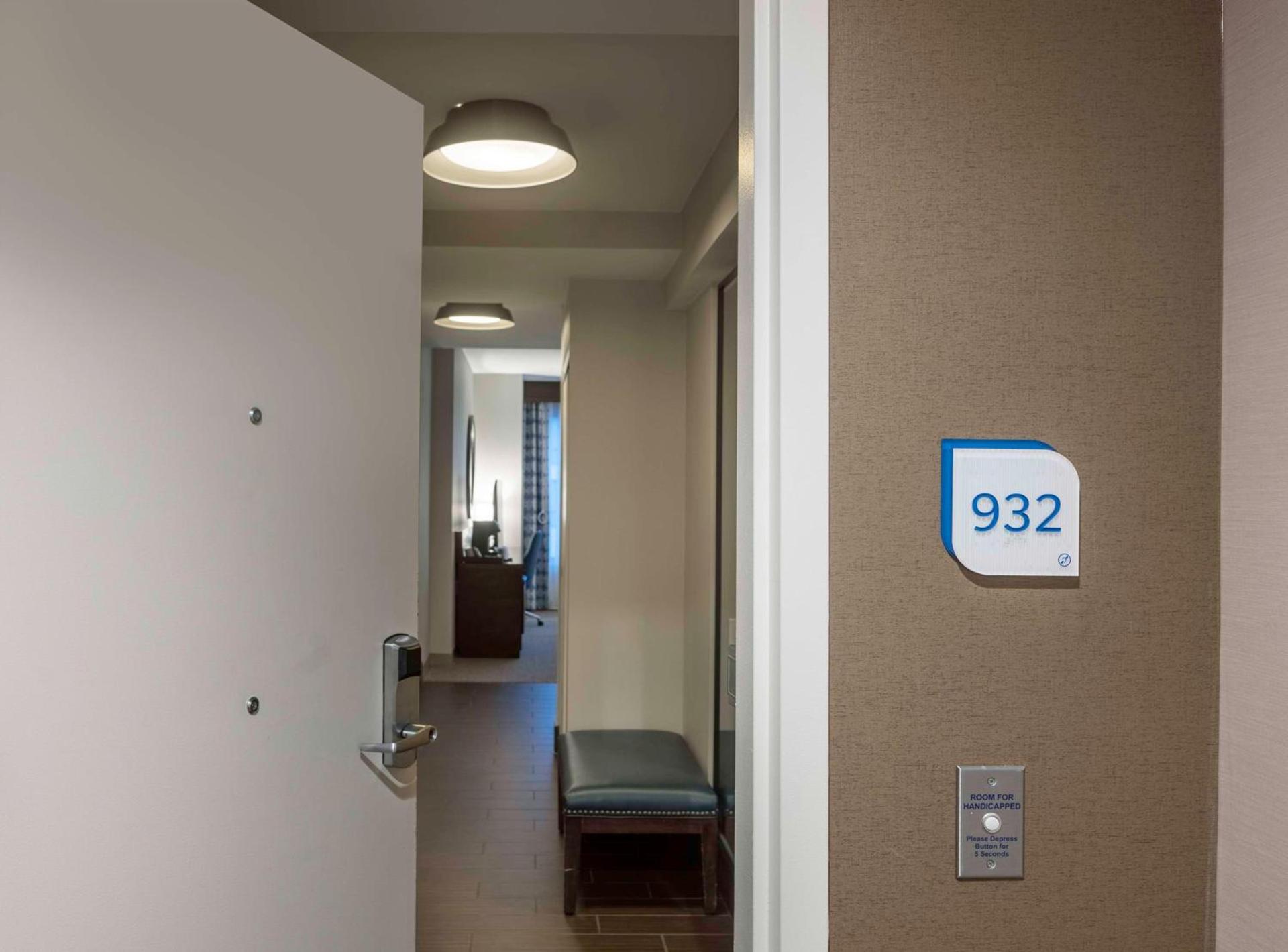 Hilton Garden Inn Washington DC/Georgetown Area photo 22