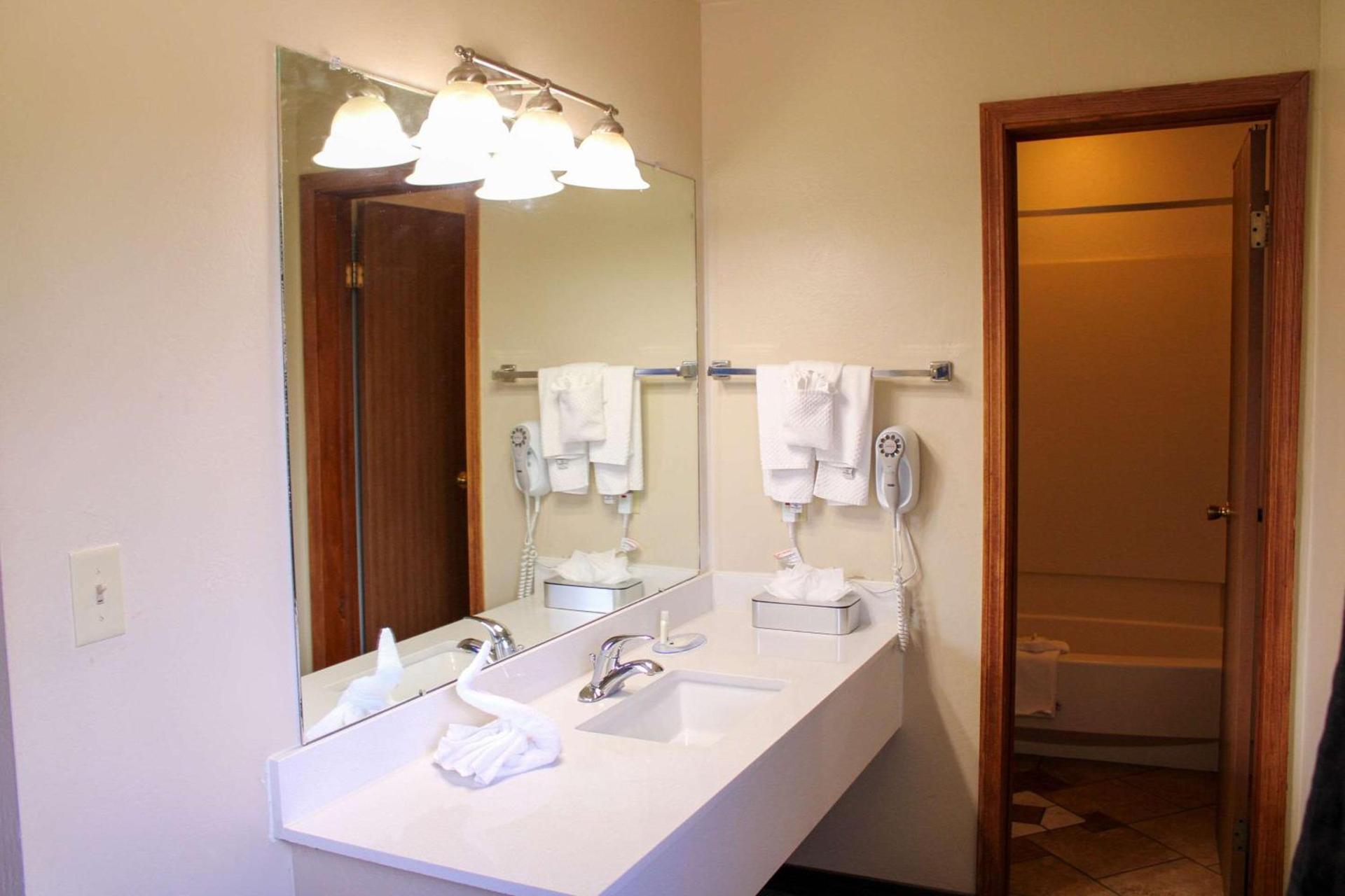 Quality Inn Gunnison-Crested Butte photo 43