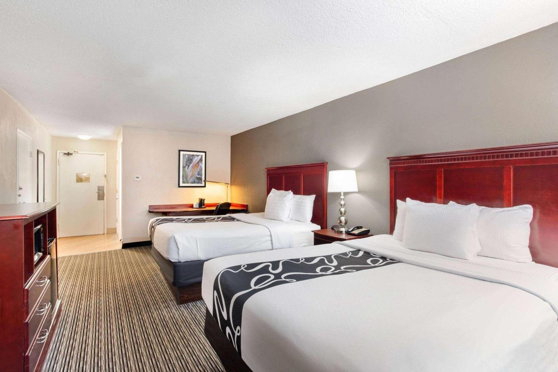 La Quinta by Wyndham Indianapolis South photo 14