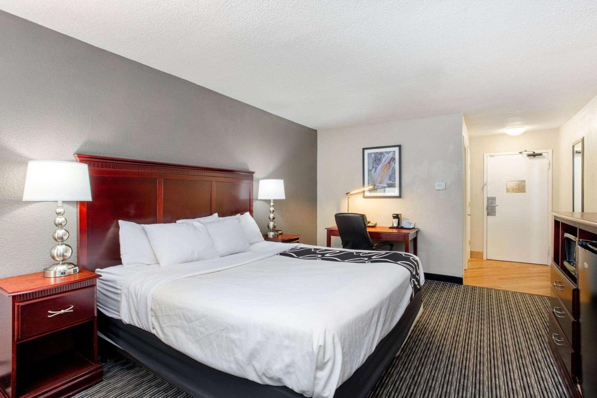 La Quinta by Wyndham Indianapolis South photo 16