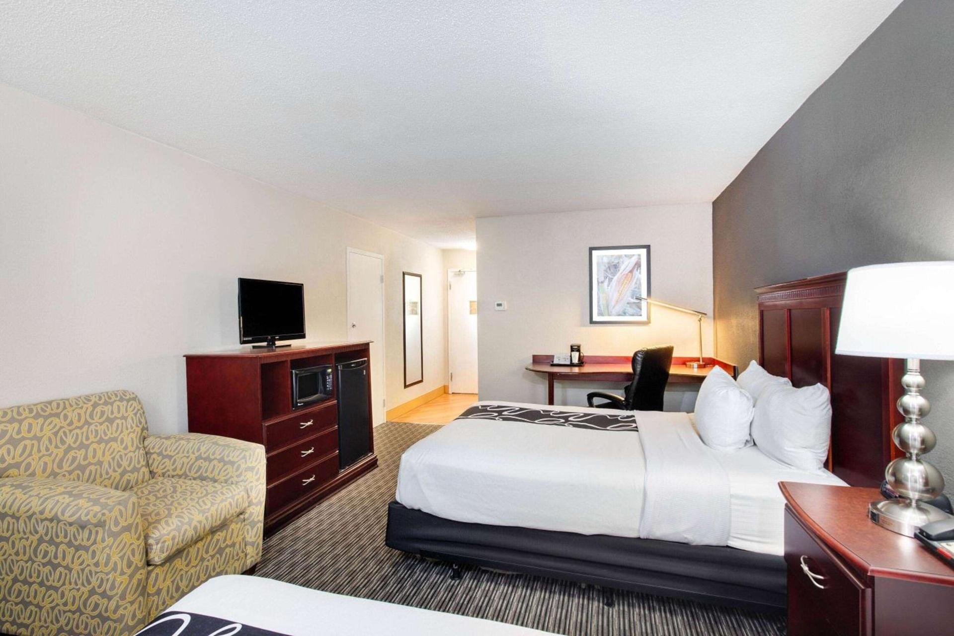 La Quinta by Wyndham Indianapolis South photo 18