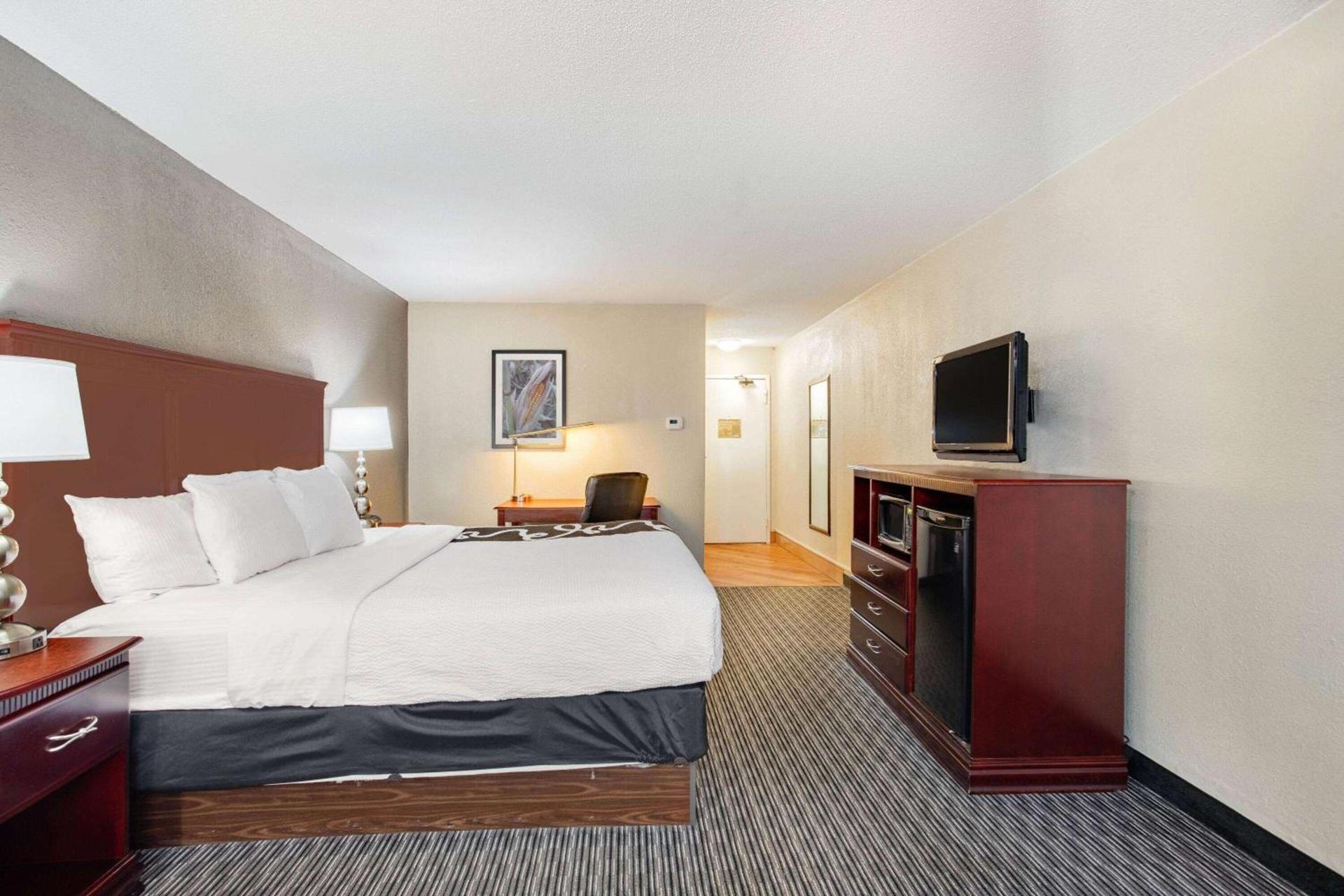 La Quinta by Wyndham Indianapolis South photo 20