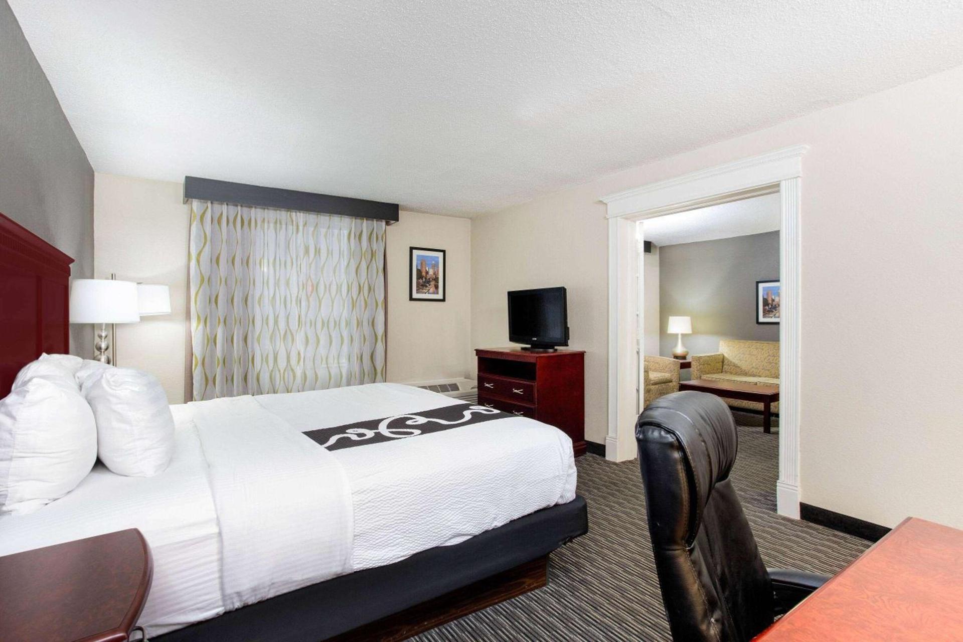 La Quinta by Wyndham Indianapolis South photo 23
