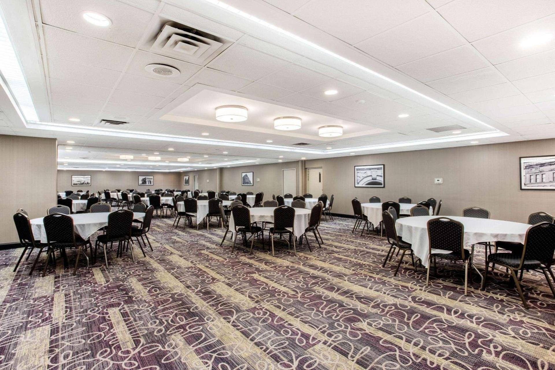 La Quinta by Wyndham Indianapolis South photo 26