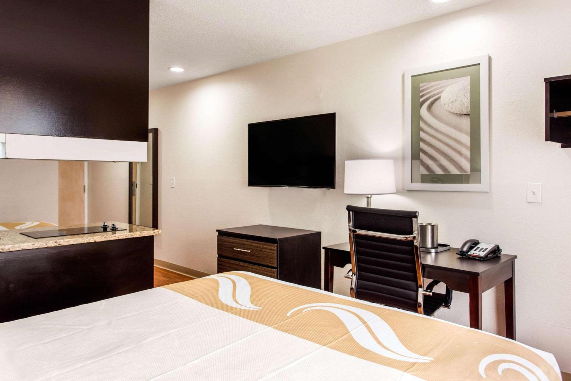 Quality Inn & Suites Myrtle Beach near Outlets photo 27