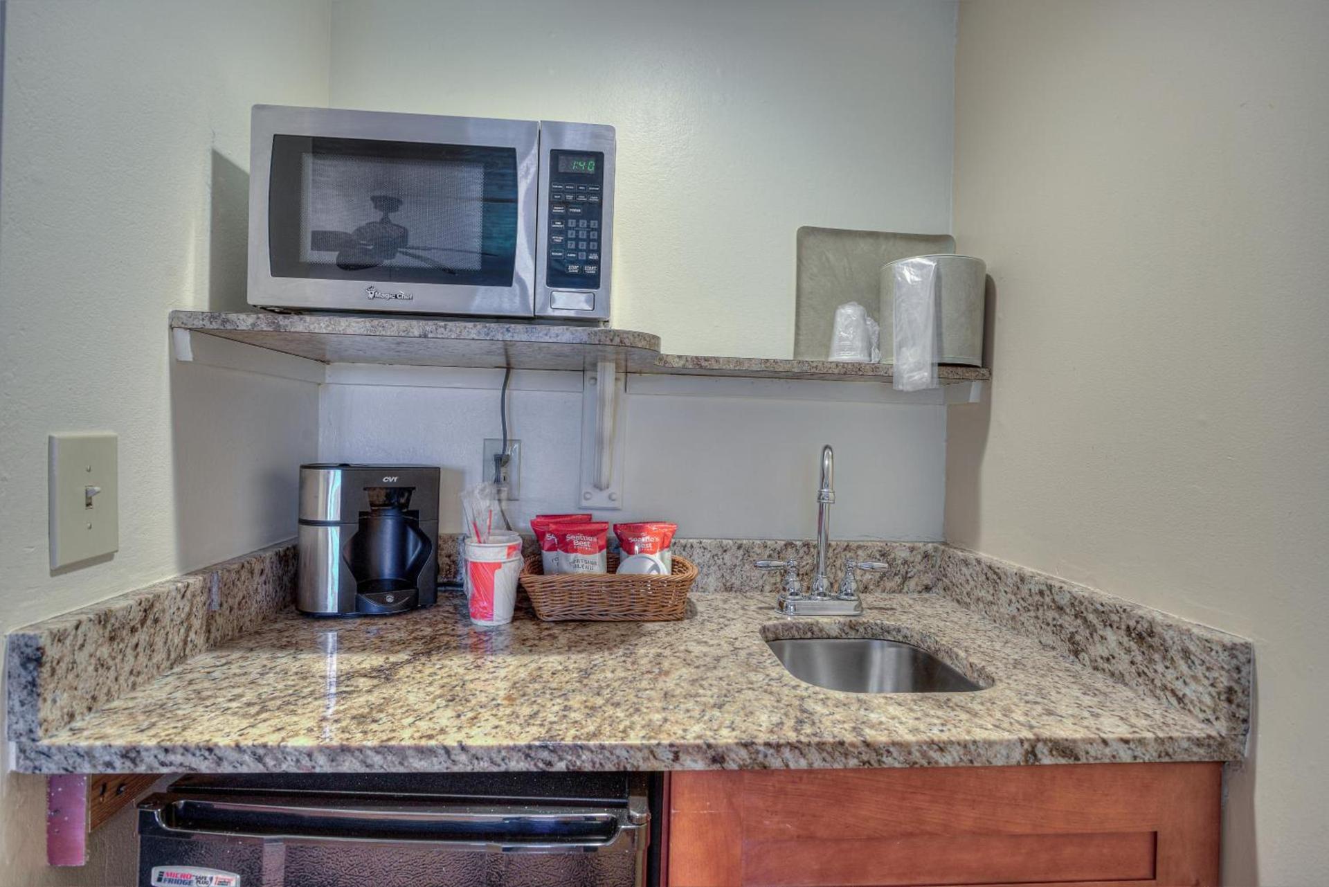 La Fiesta Ocean Inn & Suites photo 30