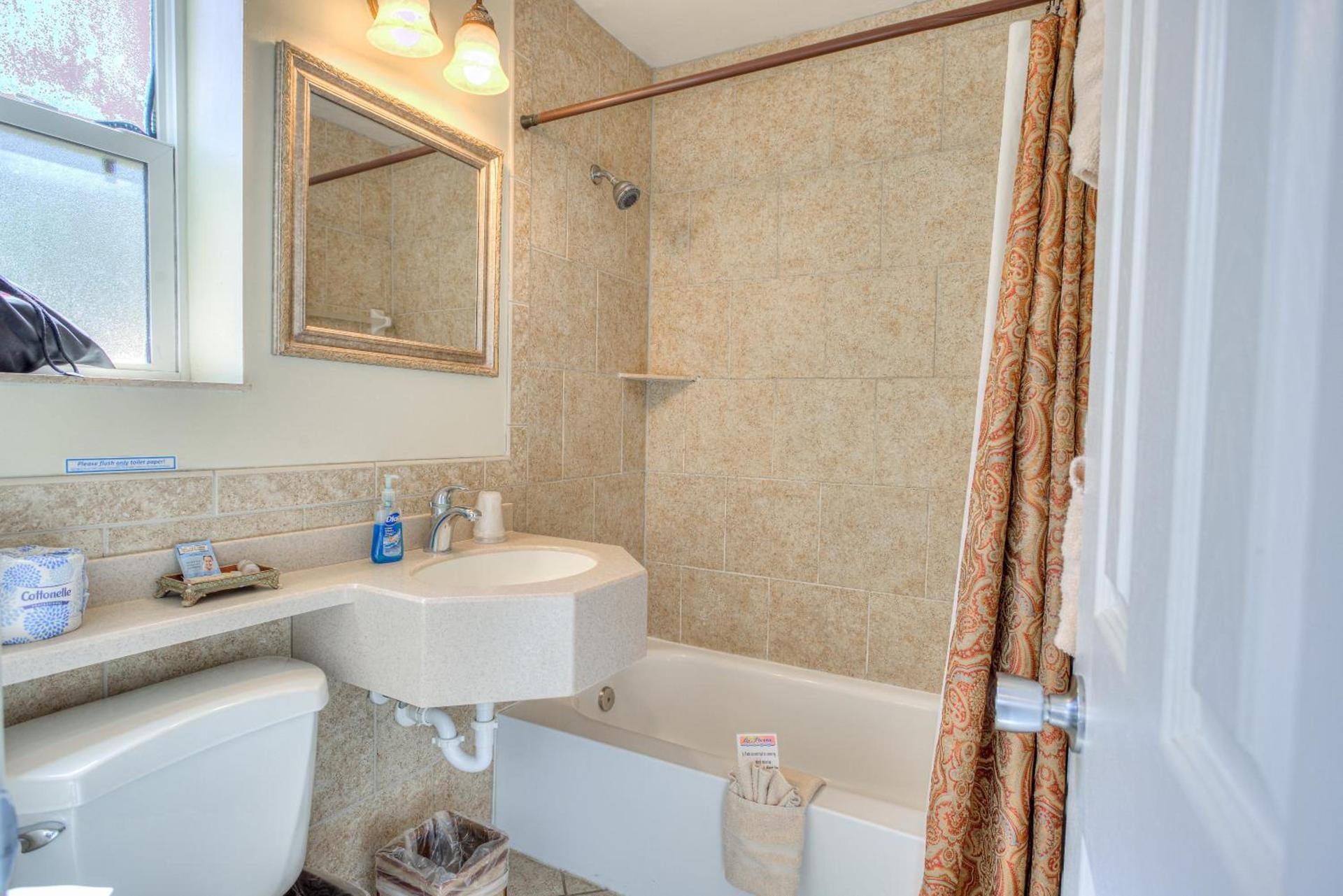 La Fiesta Ocean Inn & Suites photo 67