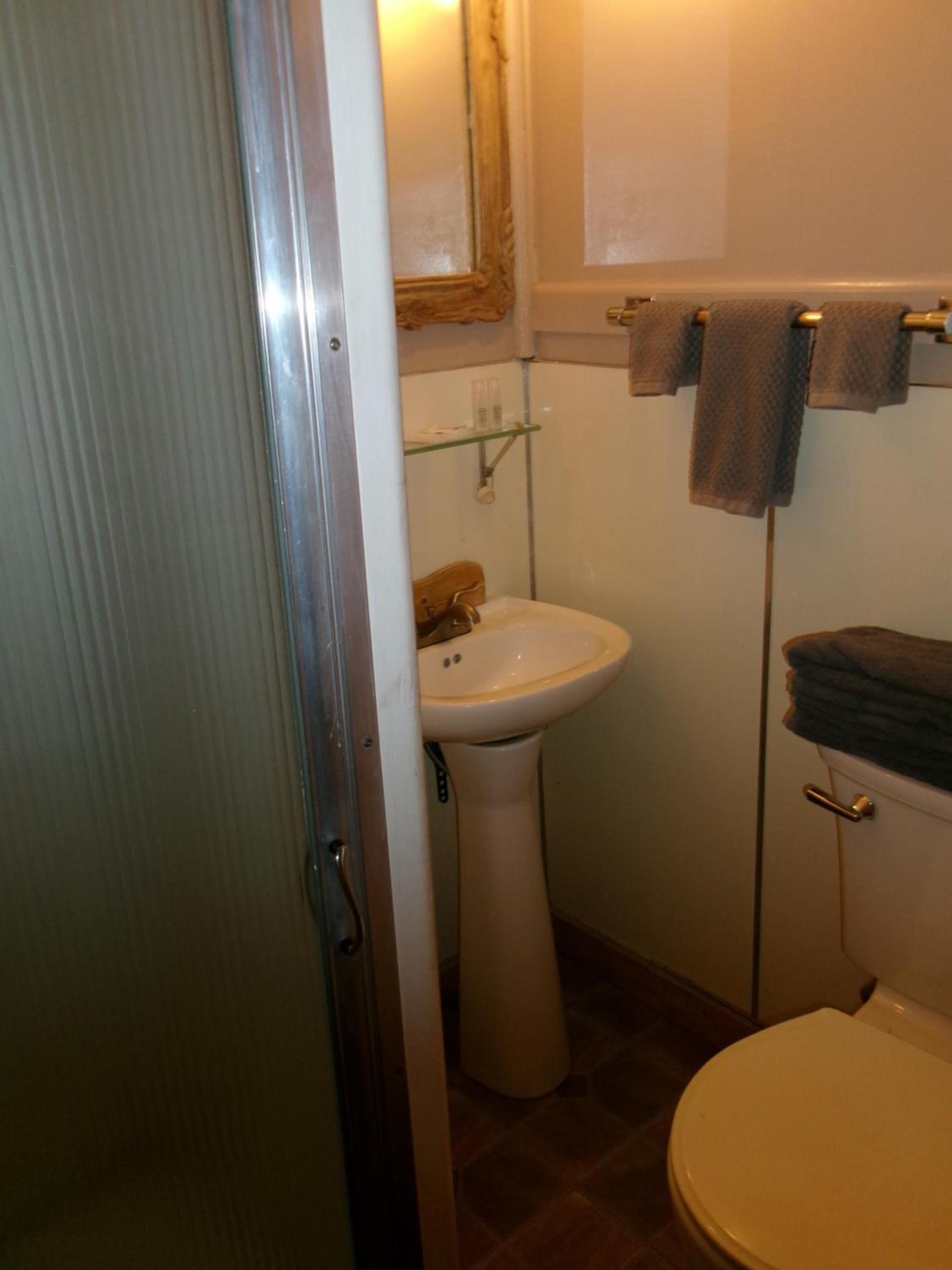 The Hotel Eastin photo 29