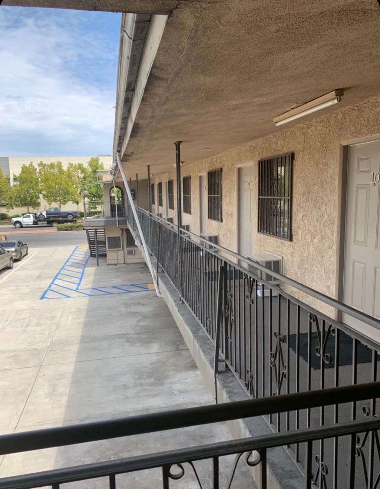 Hi Rise Motel photo 6