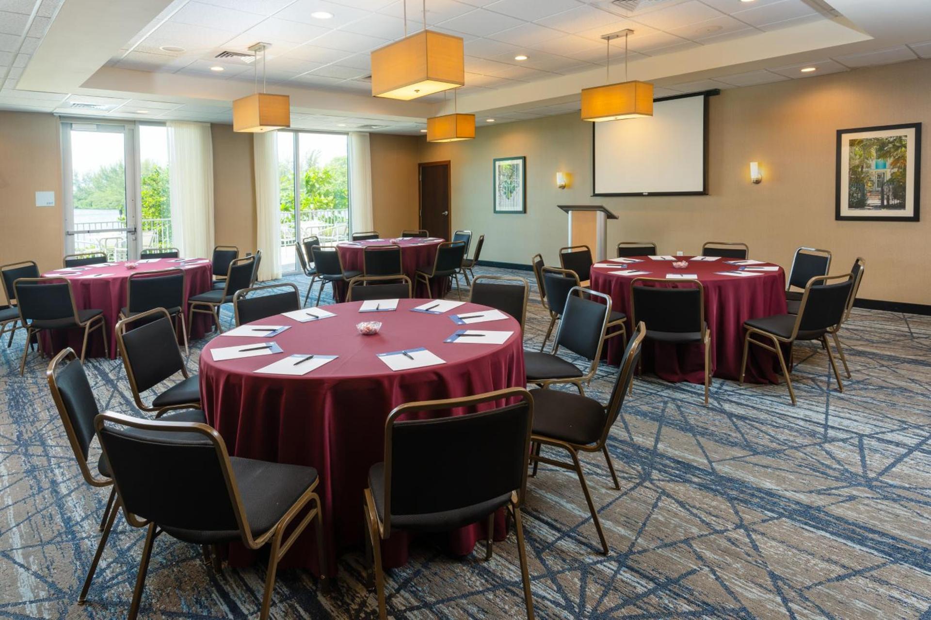 Holiday Inn Express Miami Airport-Blue Lagoon Area by IHG photo 58