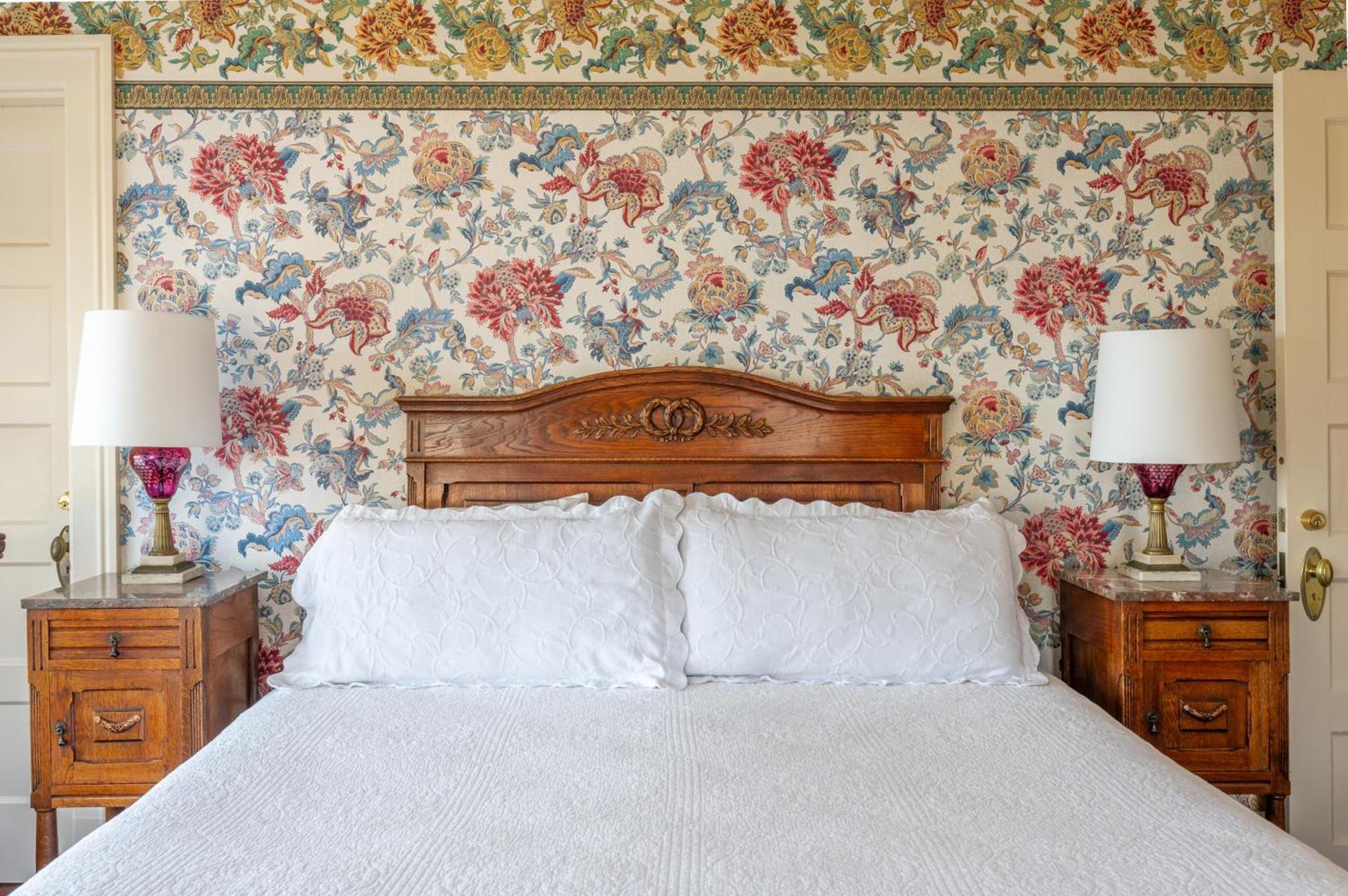 Martine Inn photo 3