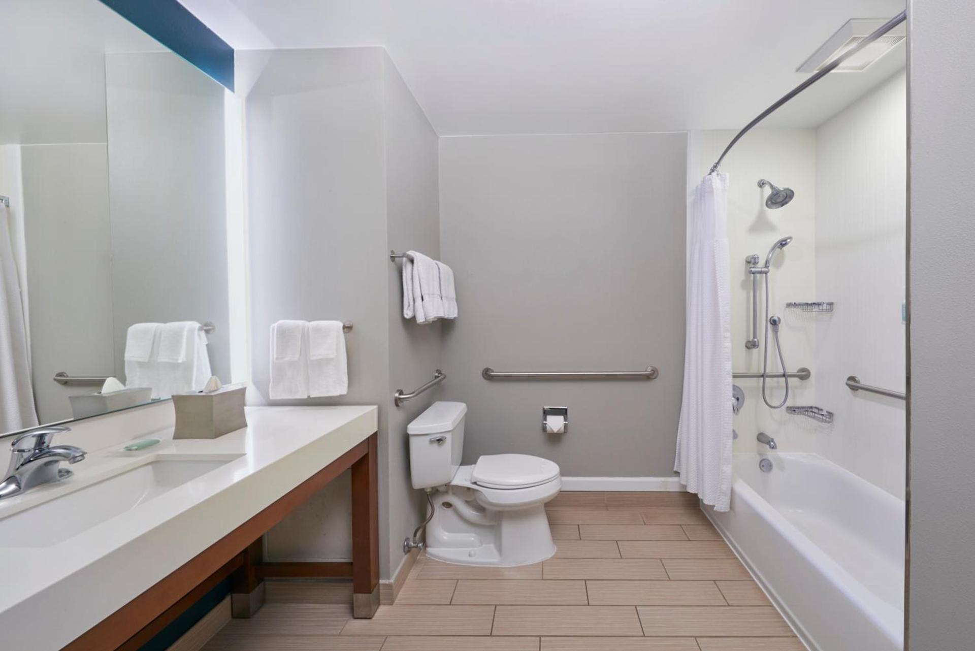 Courtyard by Marriott Oahu North Shore - No Resort Fee photo 3