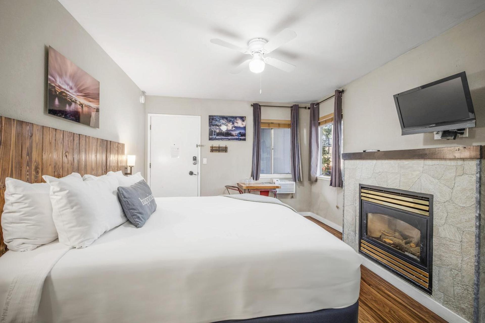 Resthaven Tahoe photo 36