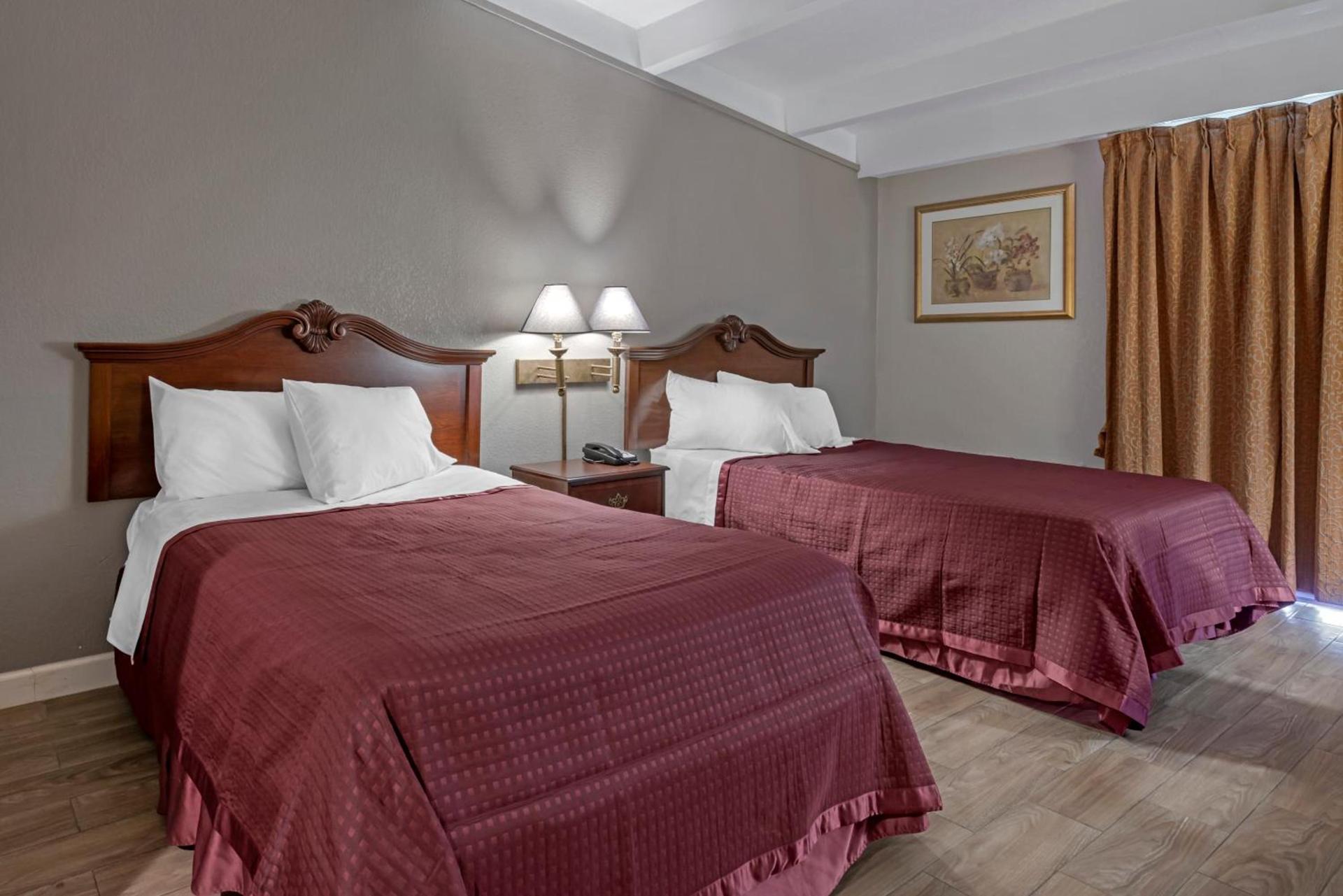 Rodeway Inn Clermont North photo 10