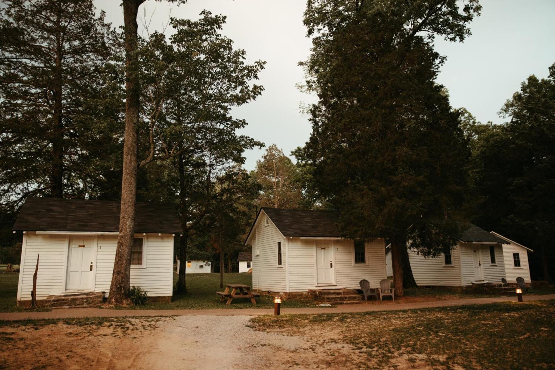 Mammoth Cave Lodge and Cabins photo 25