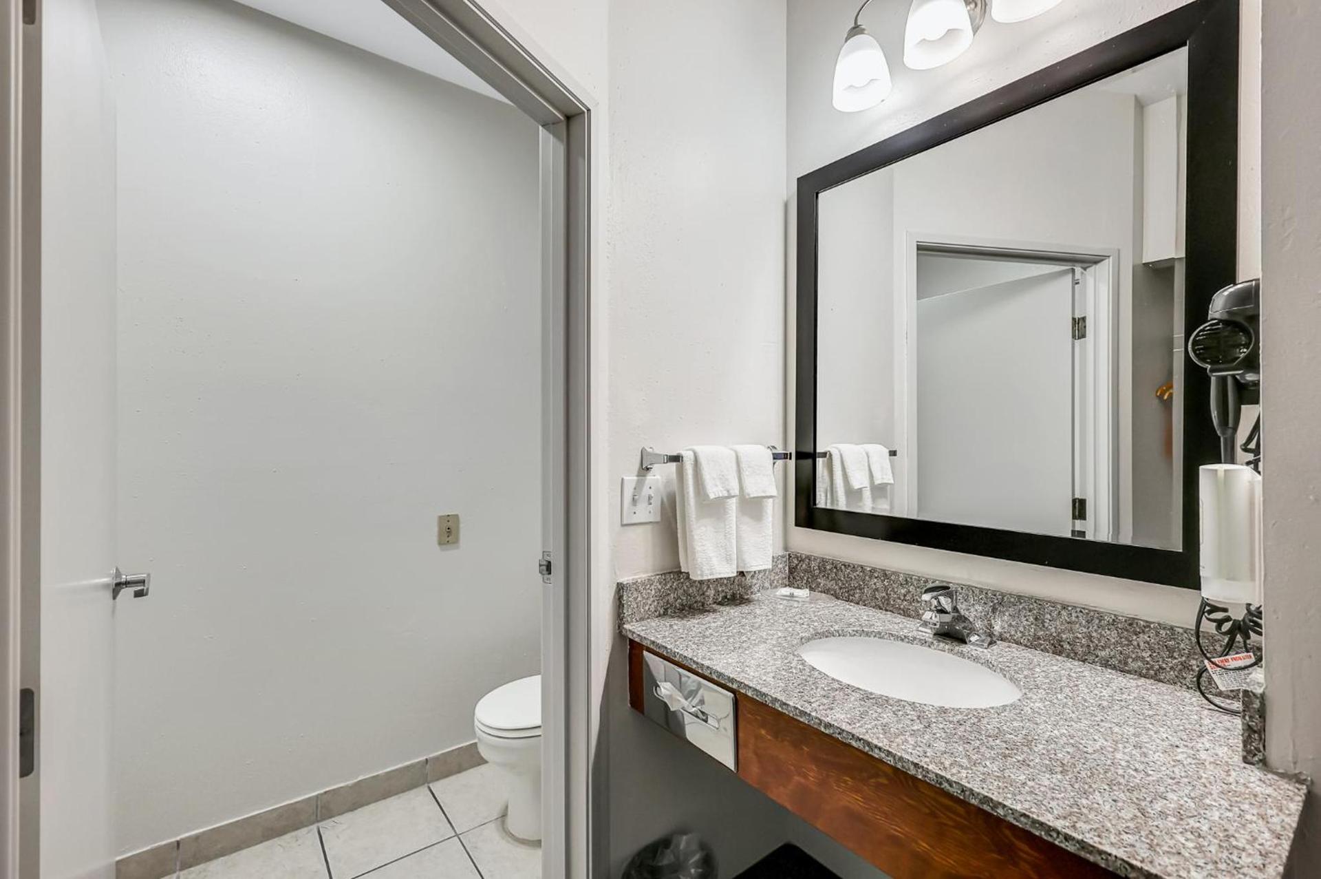 Garner Hotel Liberty Lake by IHG photo 20