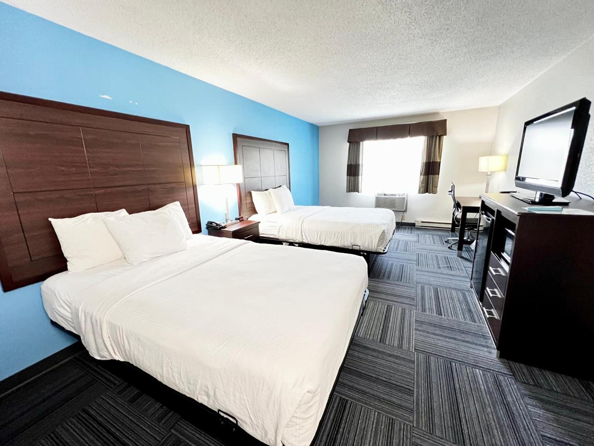 Baymont by Wyndham Marinette photo 38