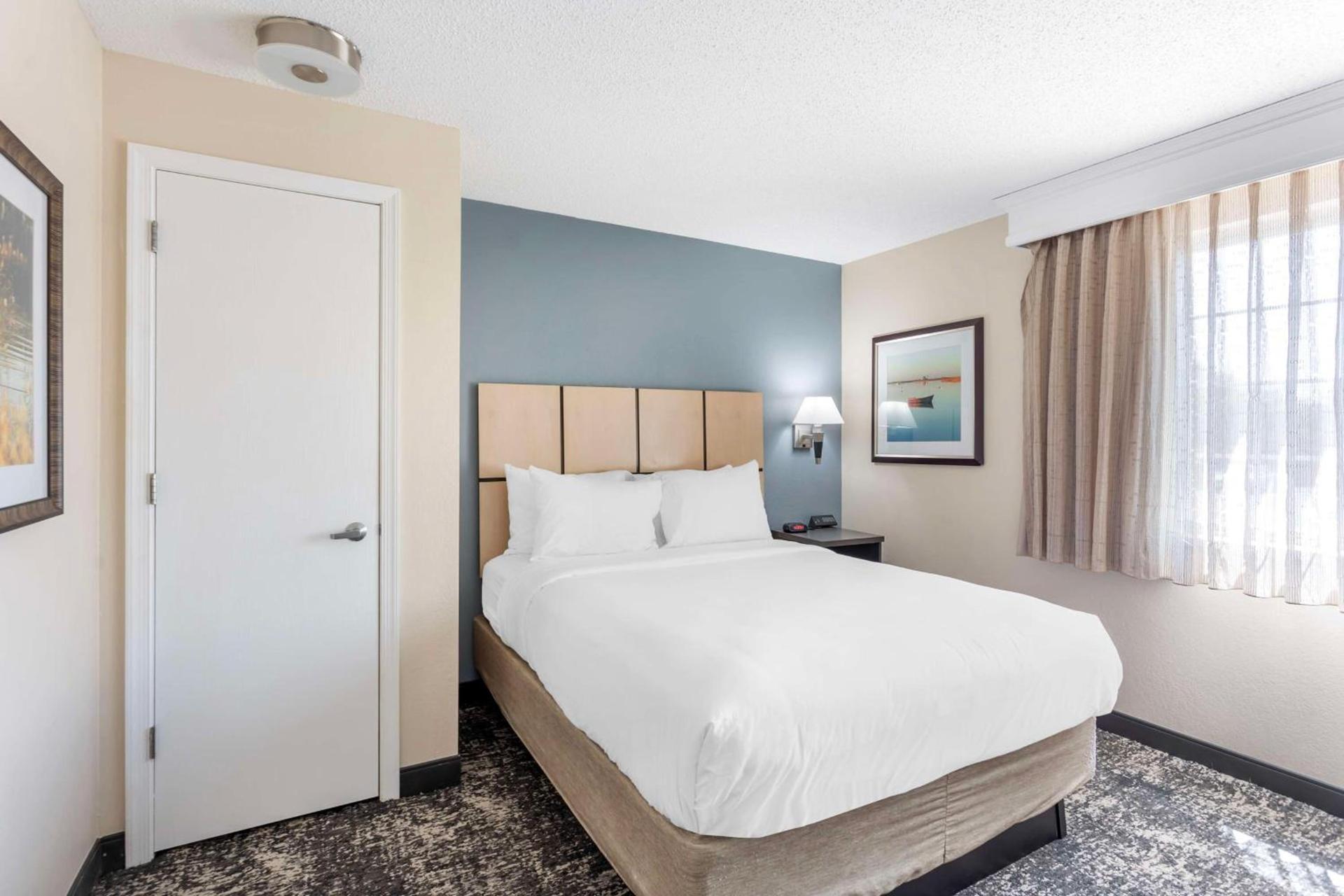 Executive Residency by Best Western Philadelphia-Willow Grove photo 13
