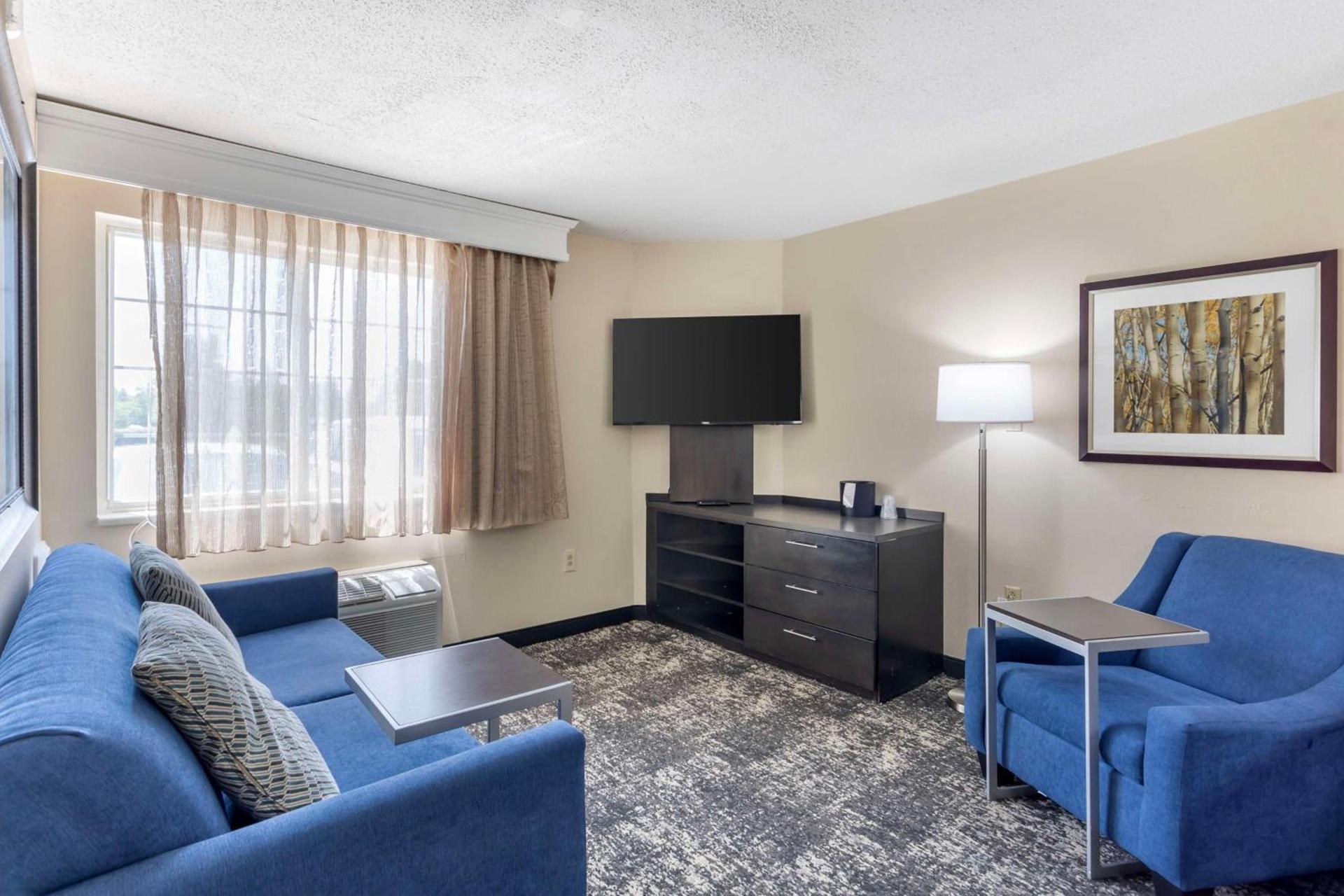 Executive Residency by Best Western Philadelphia-Willow Grove photo 11