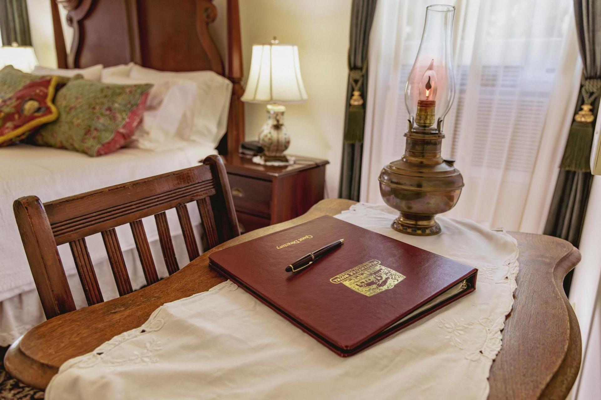 Weaverville Hotel photo 20