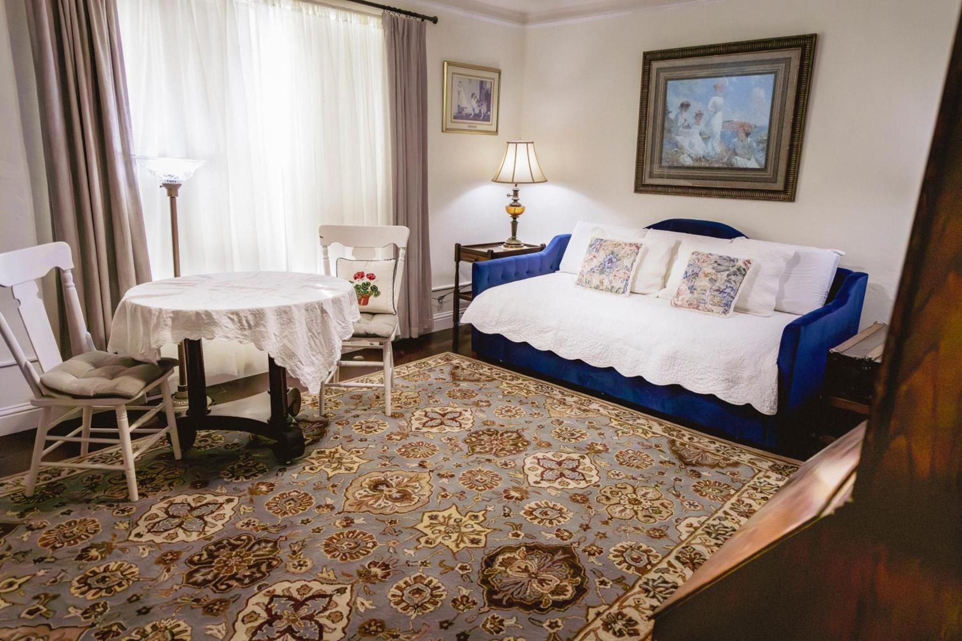 Weaverville Hotel photo 27