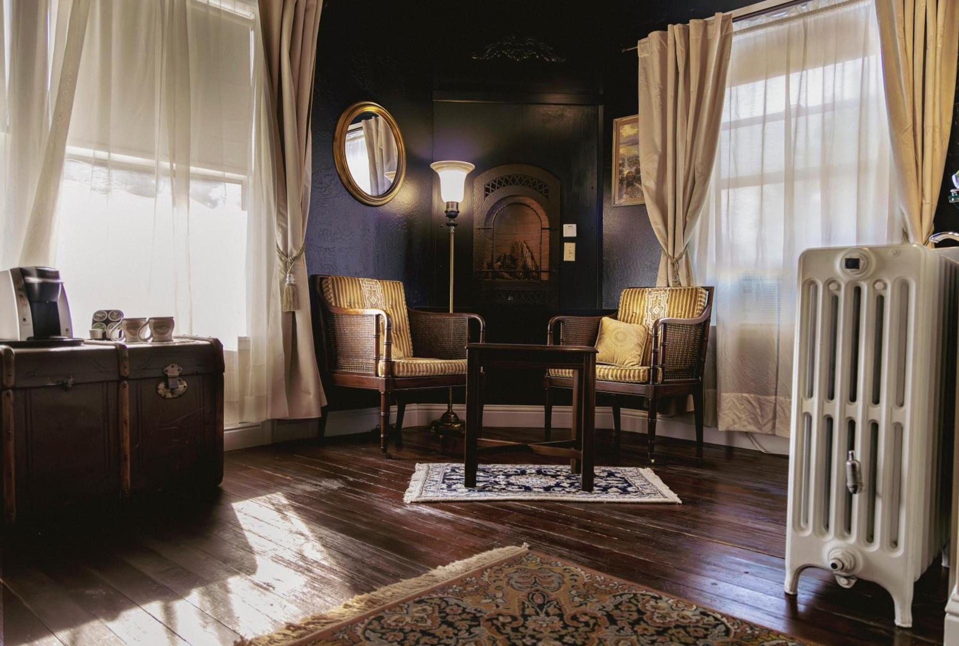 Weaverville Hotel photo 14