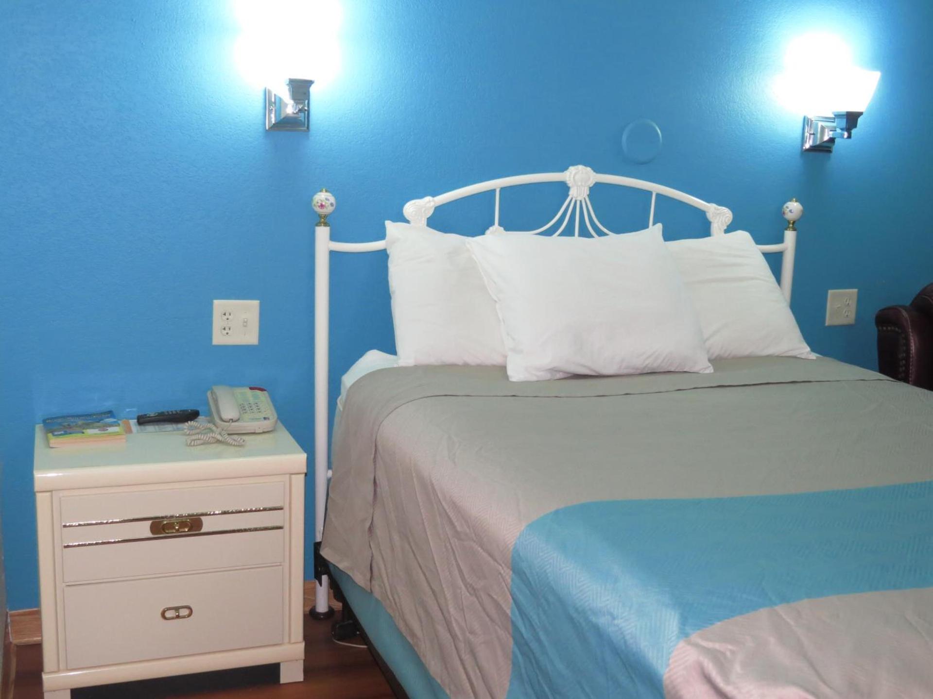 Motel 6-Mitchell, SD photo 43