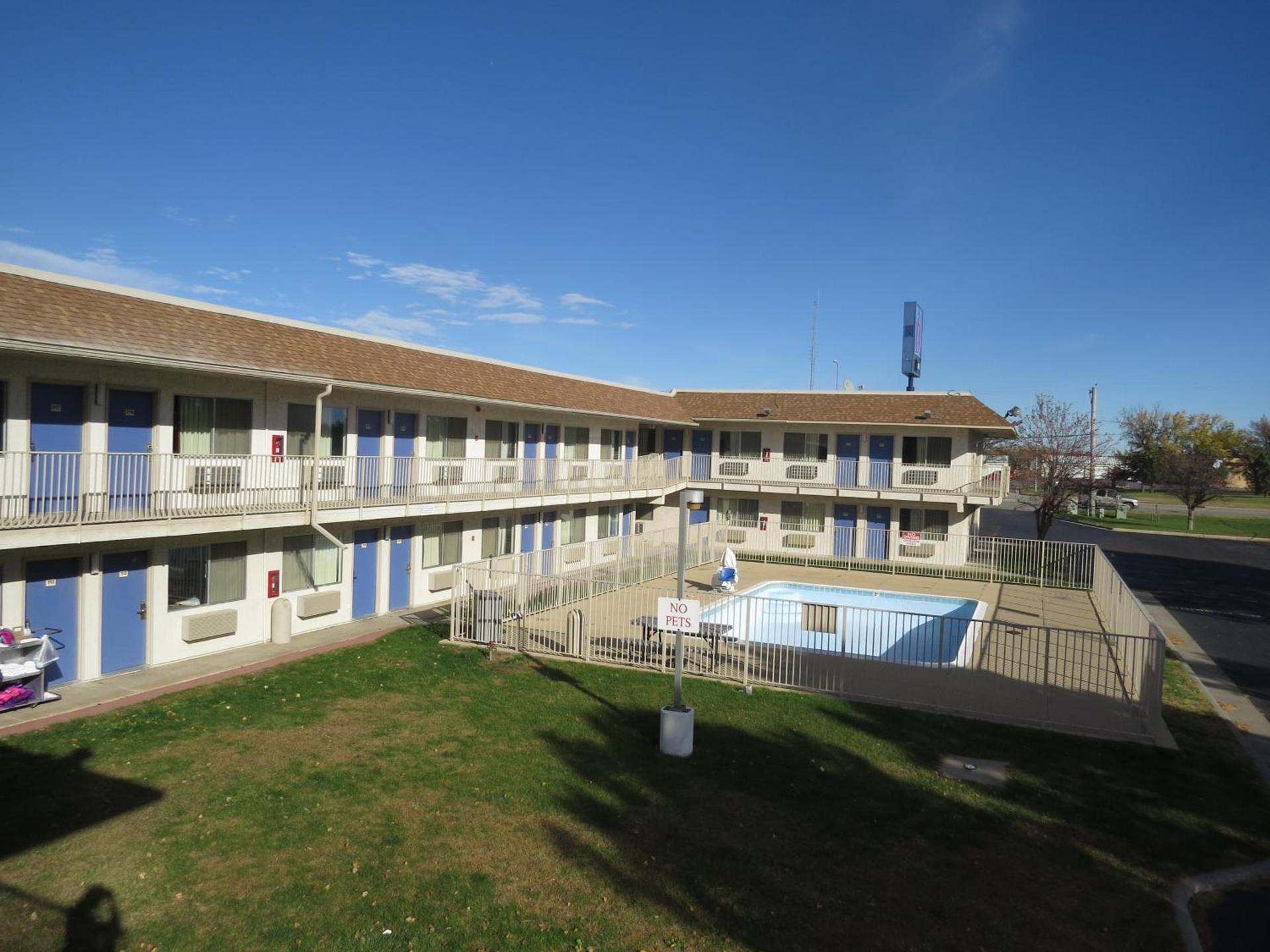 Motel 6-Mitchell, SD photo 34