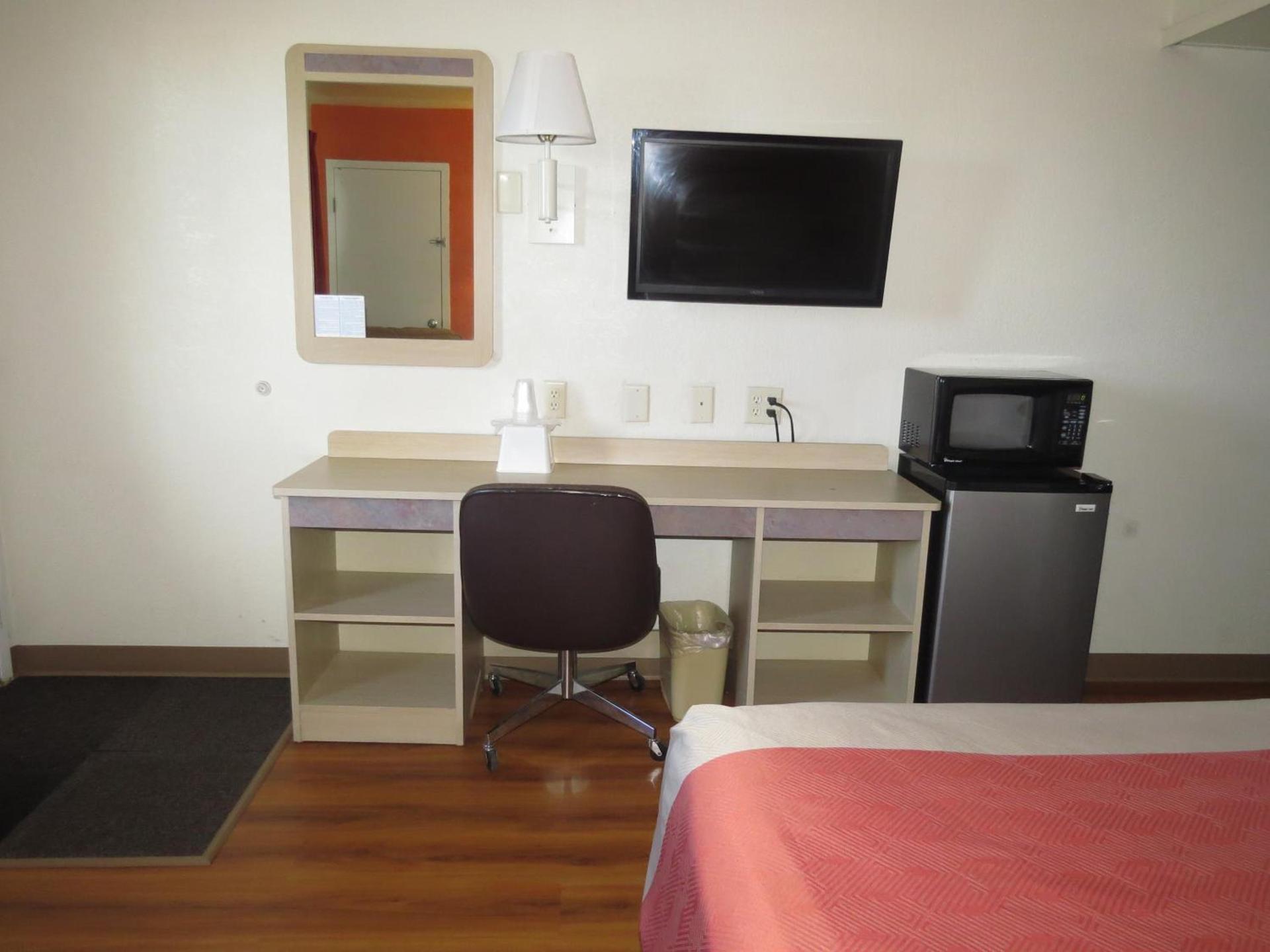 Motel 6-Mitchell, SD photo 50