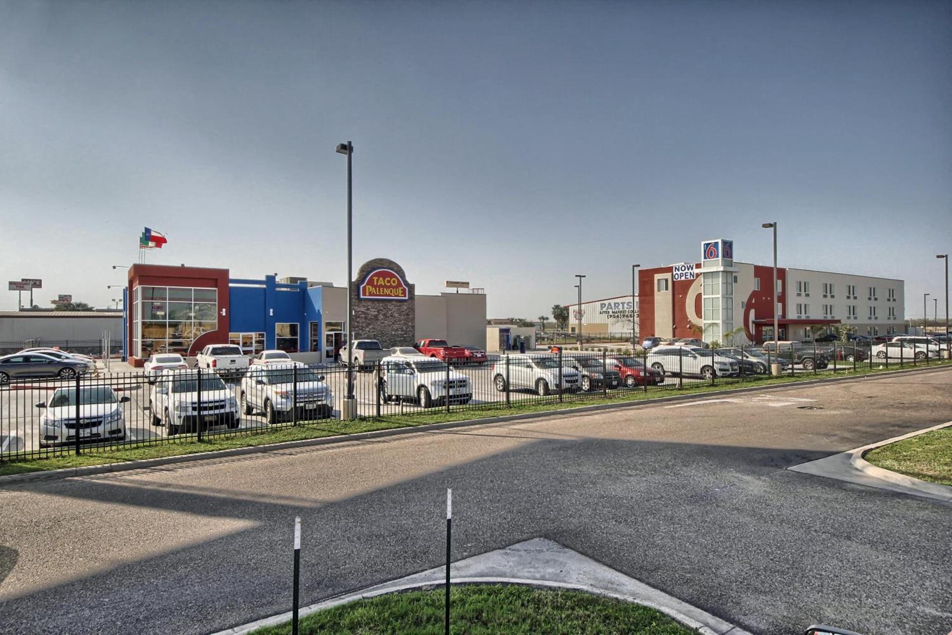Motel 6-Weslaco, TX photo 31