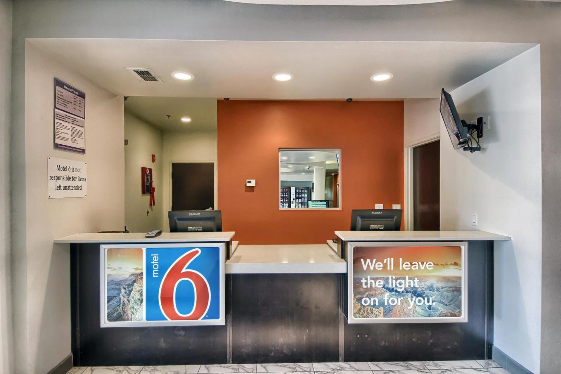 Motel 6-Weslaco, TX photo 32