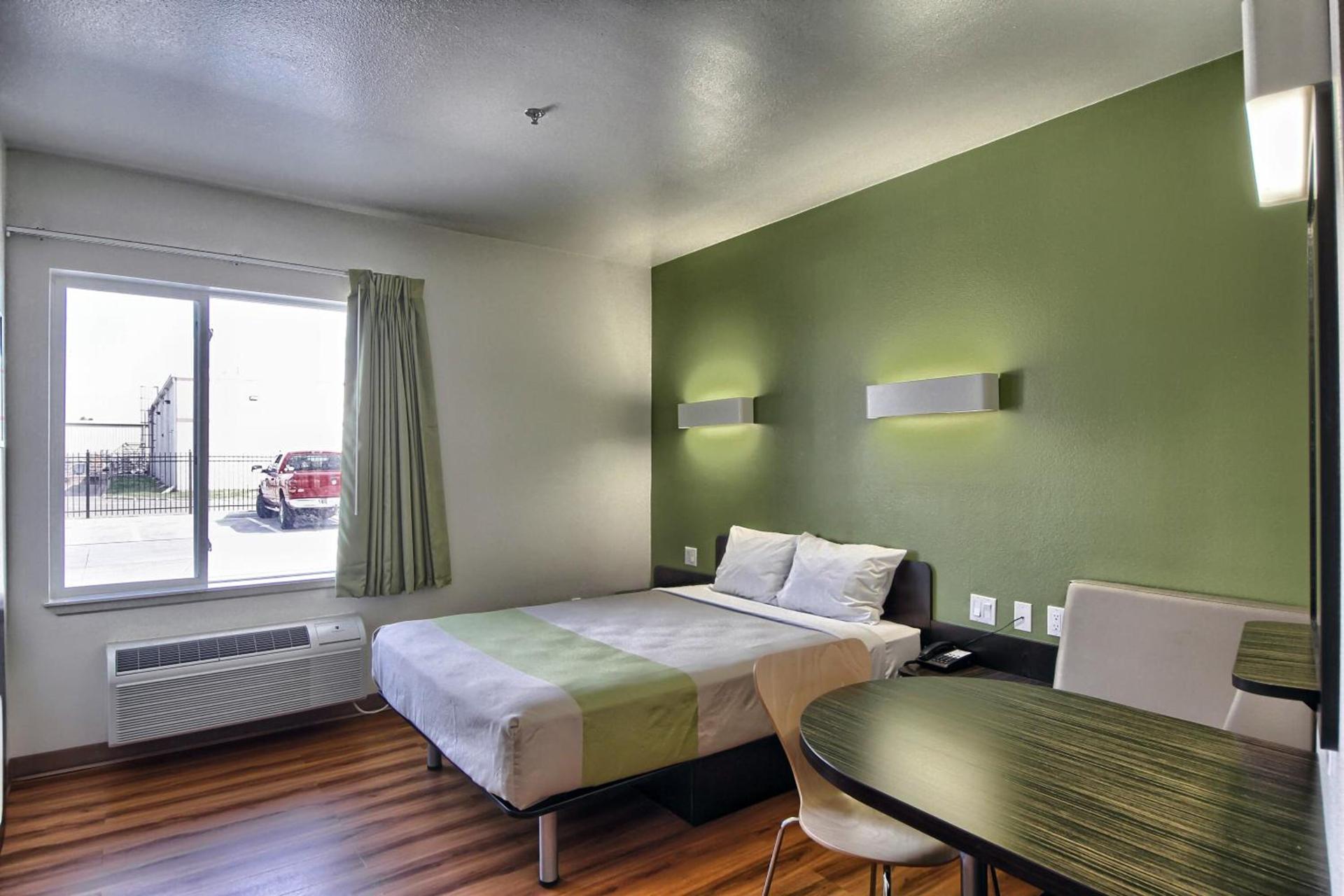 Motel 6-Weslaco, TX photo 37