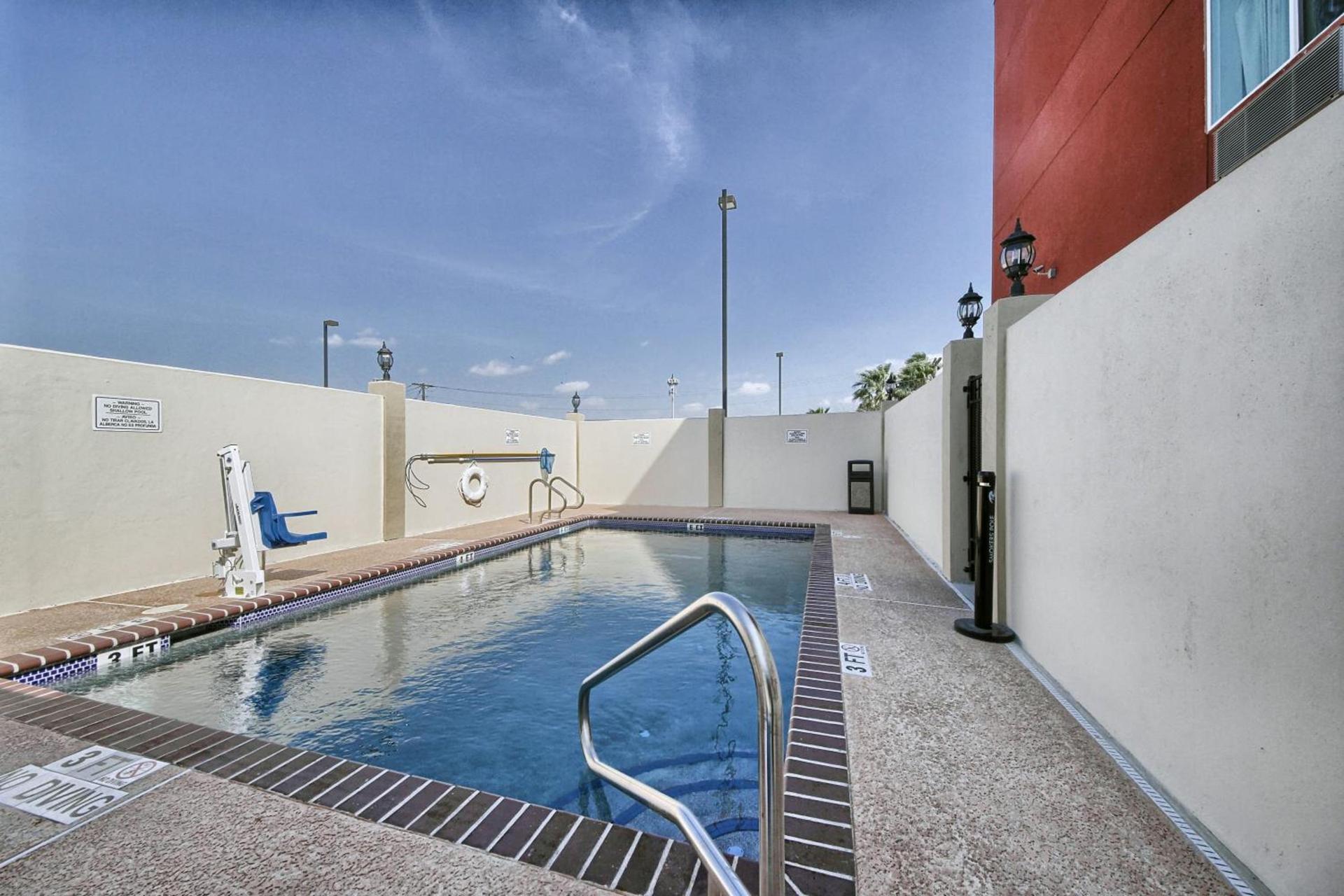 Motel 6-Weslaco, TX photo 39