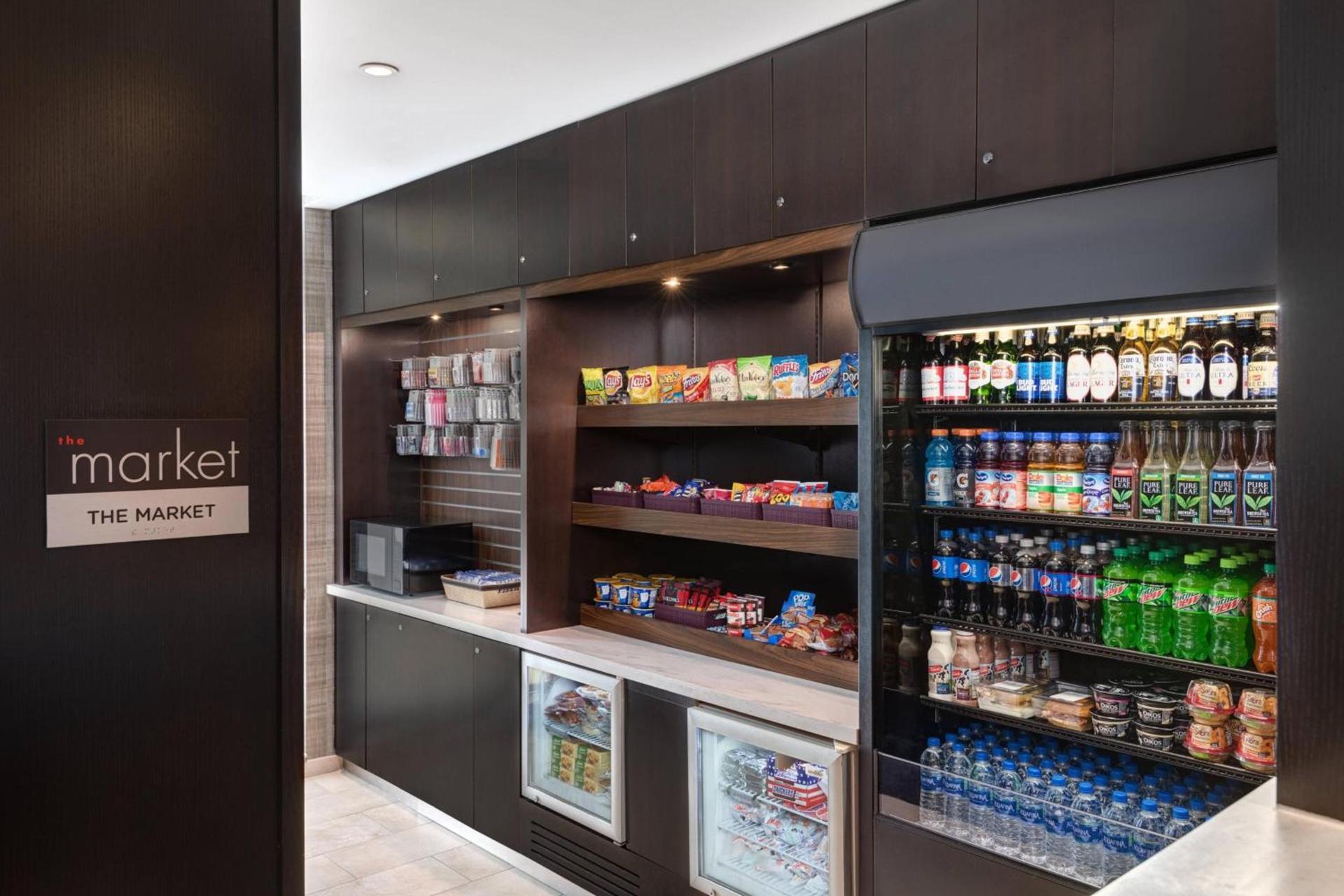 Courtyard by Marriott Pittsburgh Washington Meadow Lands photo 29