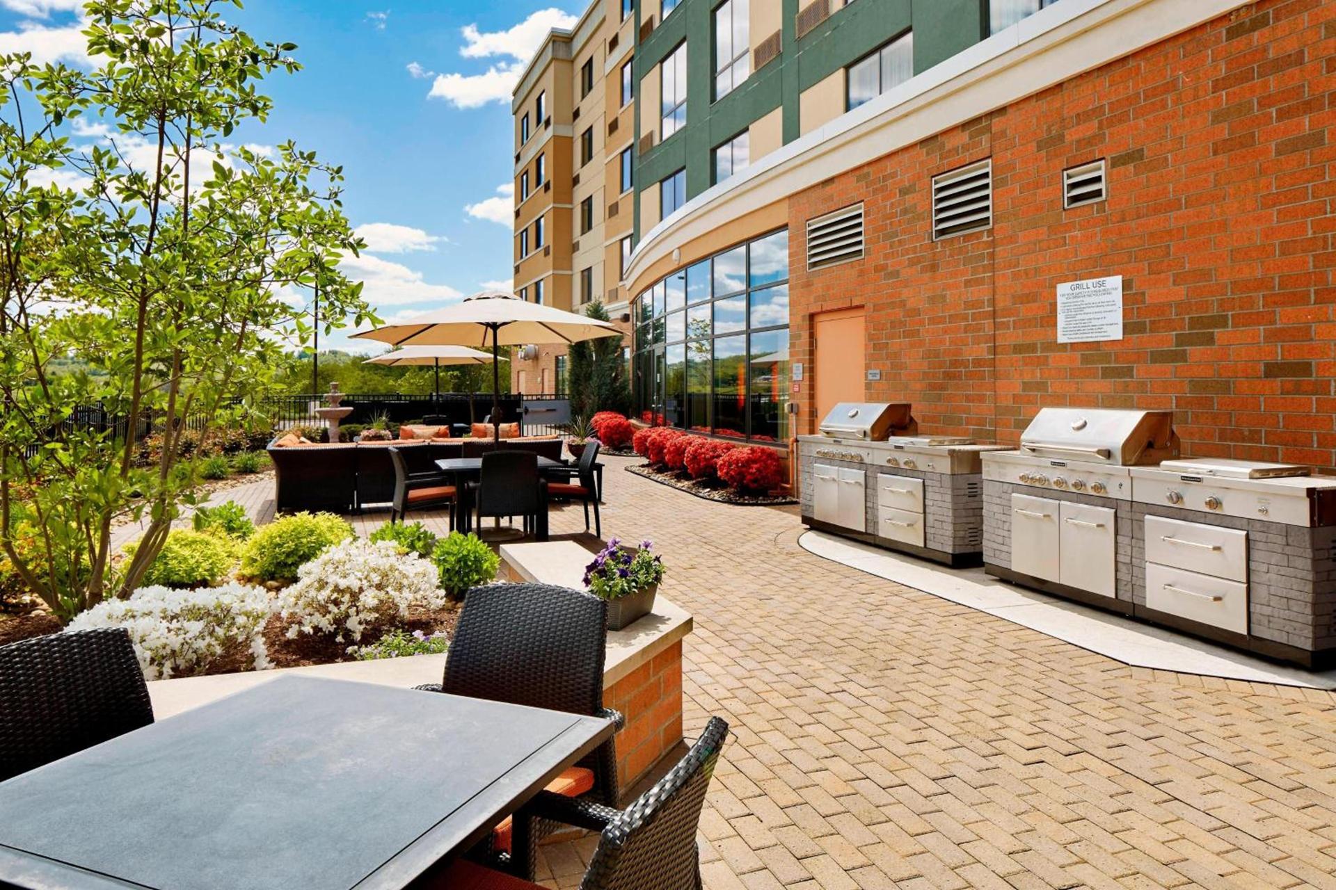 Courtyard by Marriott Pittsburgh Washington Meadow Lands photo 30