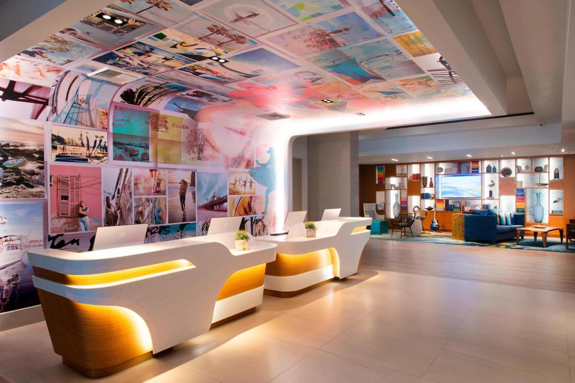 Renaissance Newport Beach Hotel photo 2