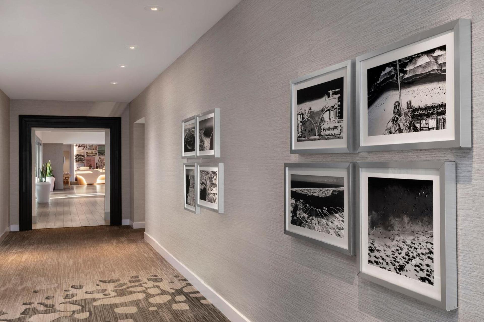Renaissance Newport Beach Hotel photo 75