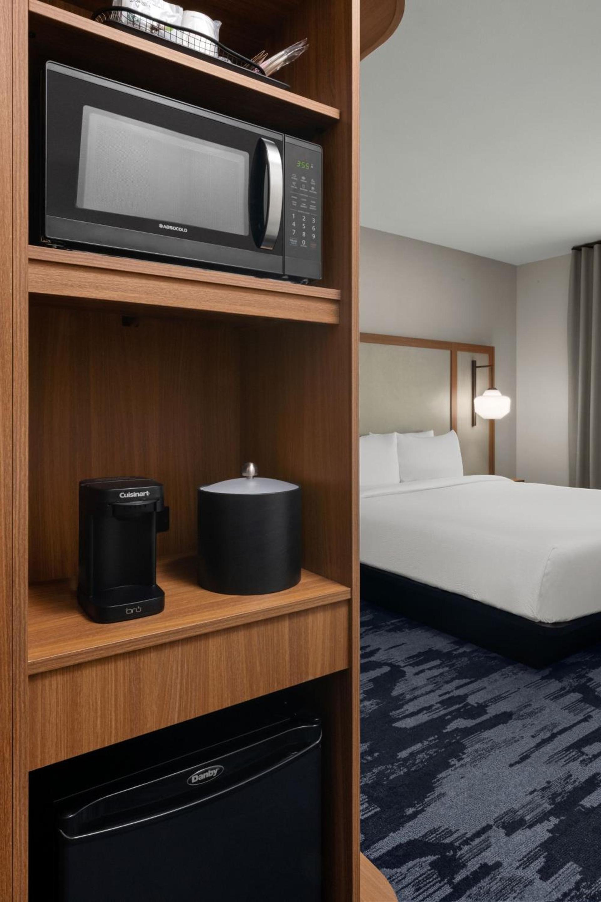 Fairfield by Marriott Inn & Suites Victorville photo 13