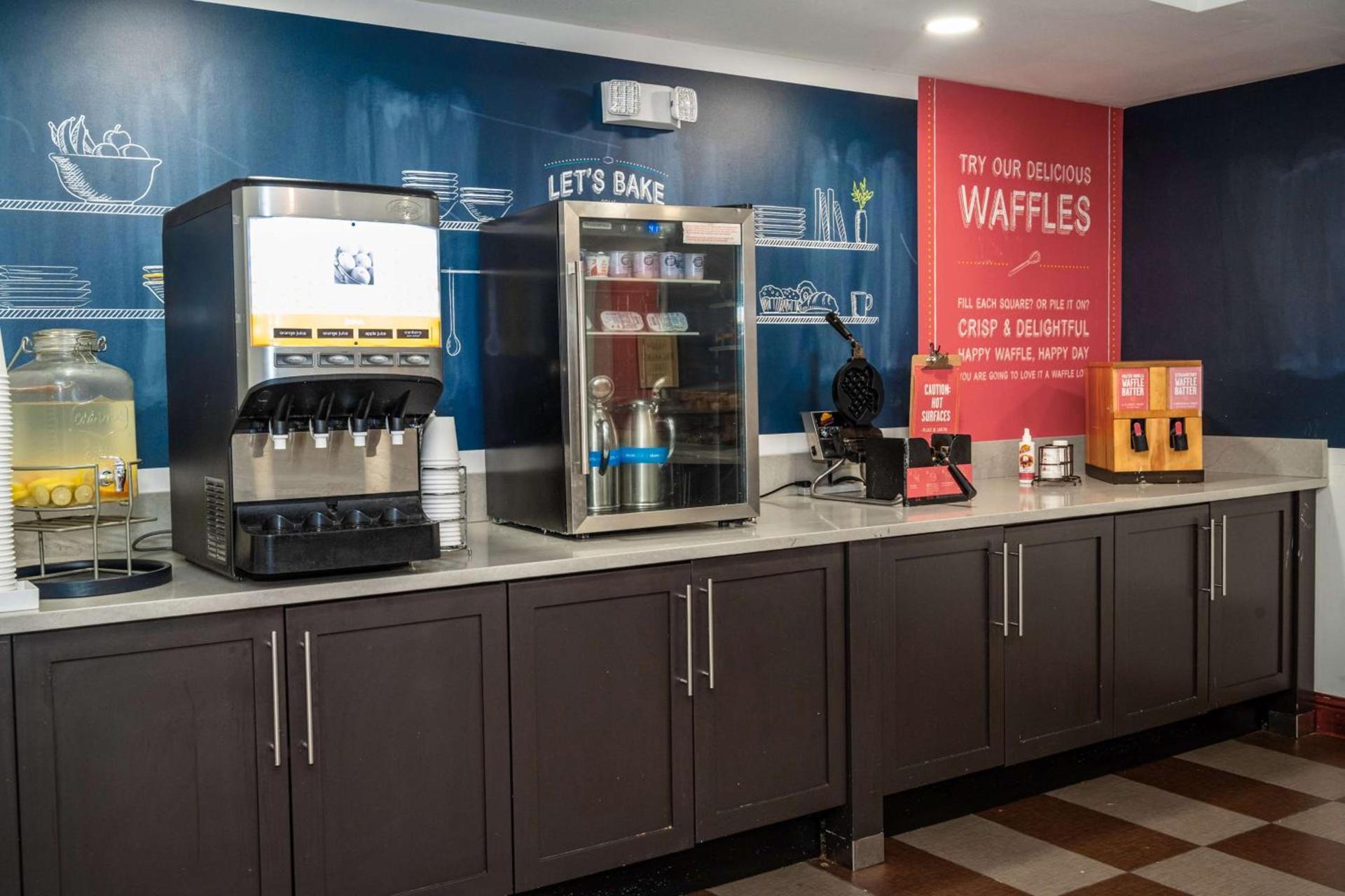 Hampton Inn & Suites Fort Worth-West-I-30 photo 21