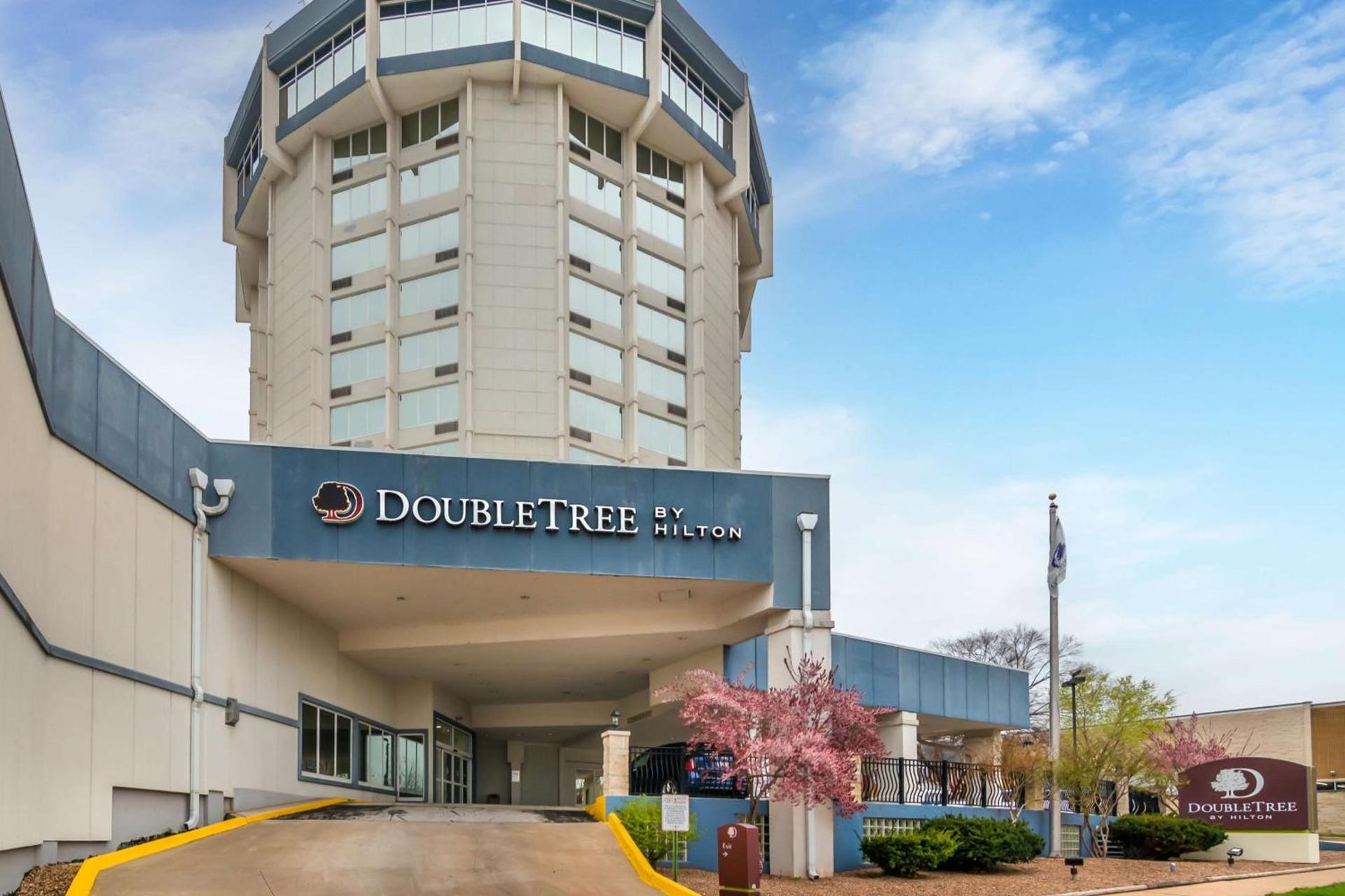 DoubleTree by Hilton Jefferson City photo 3