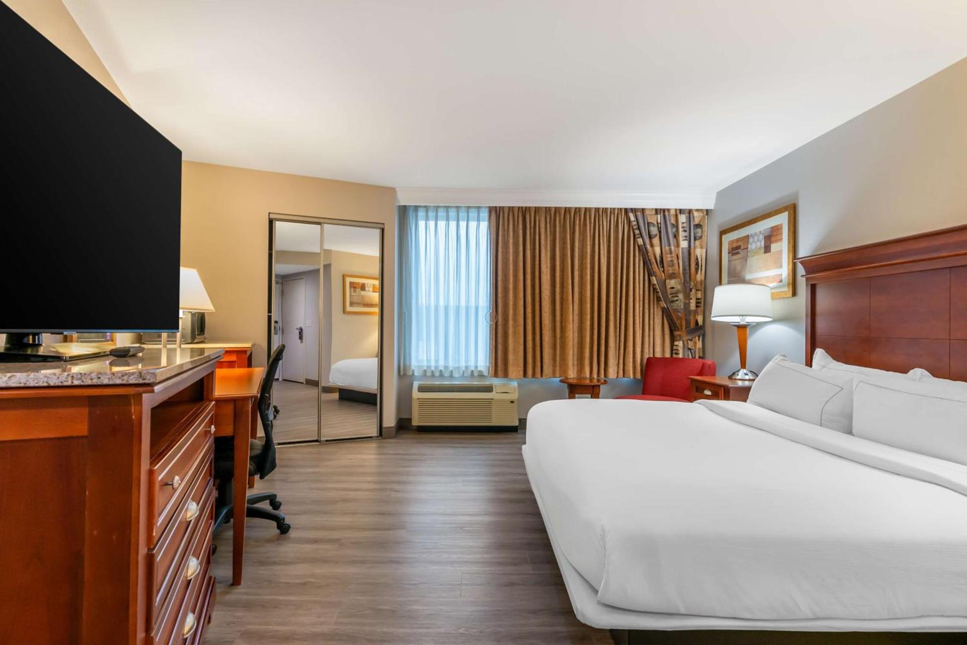 DoubleTree by Hilton Jefferson City photo 22