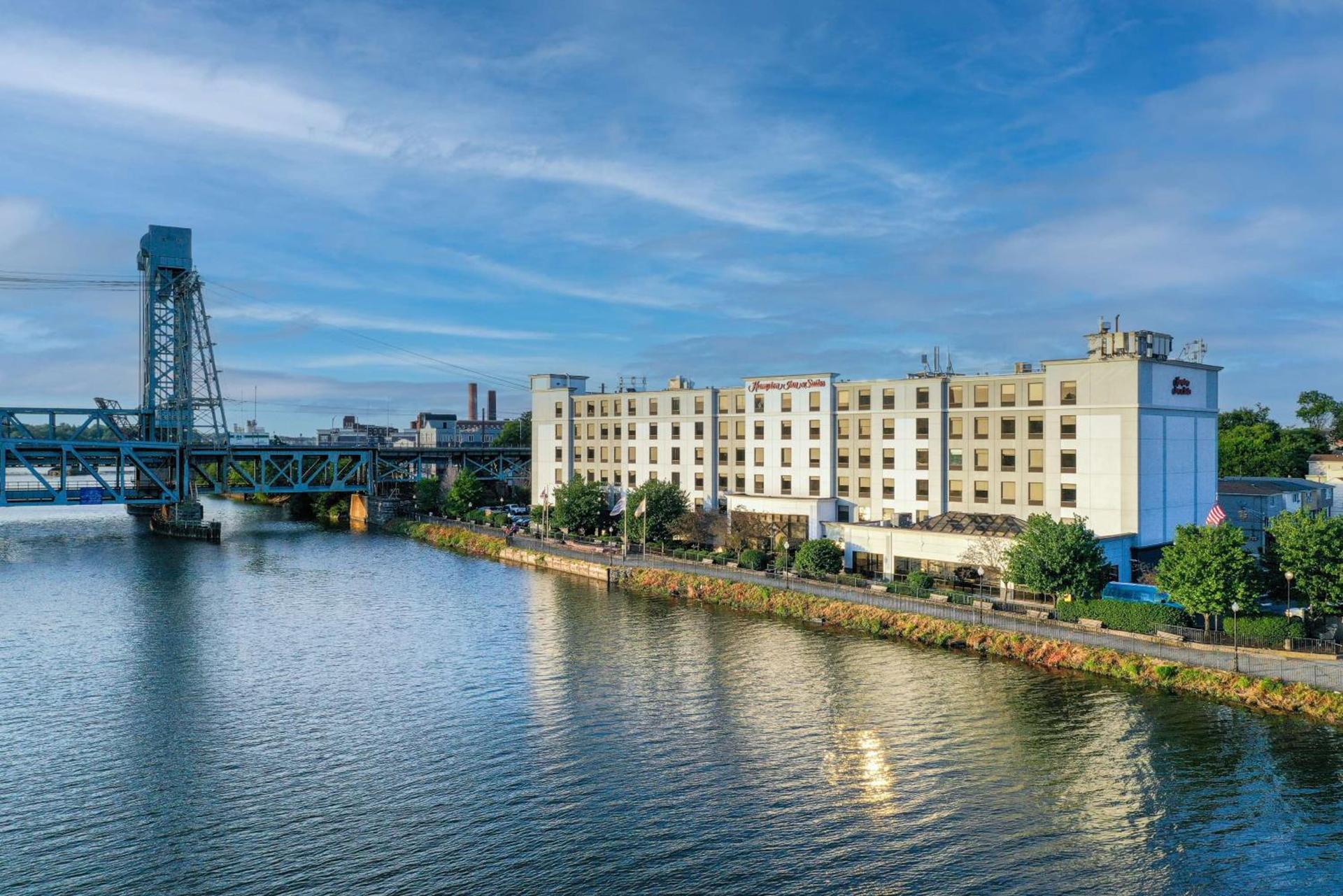 Hampton Inn & Suites Newark-Harrison-Riverwalk — hotel in Newark
