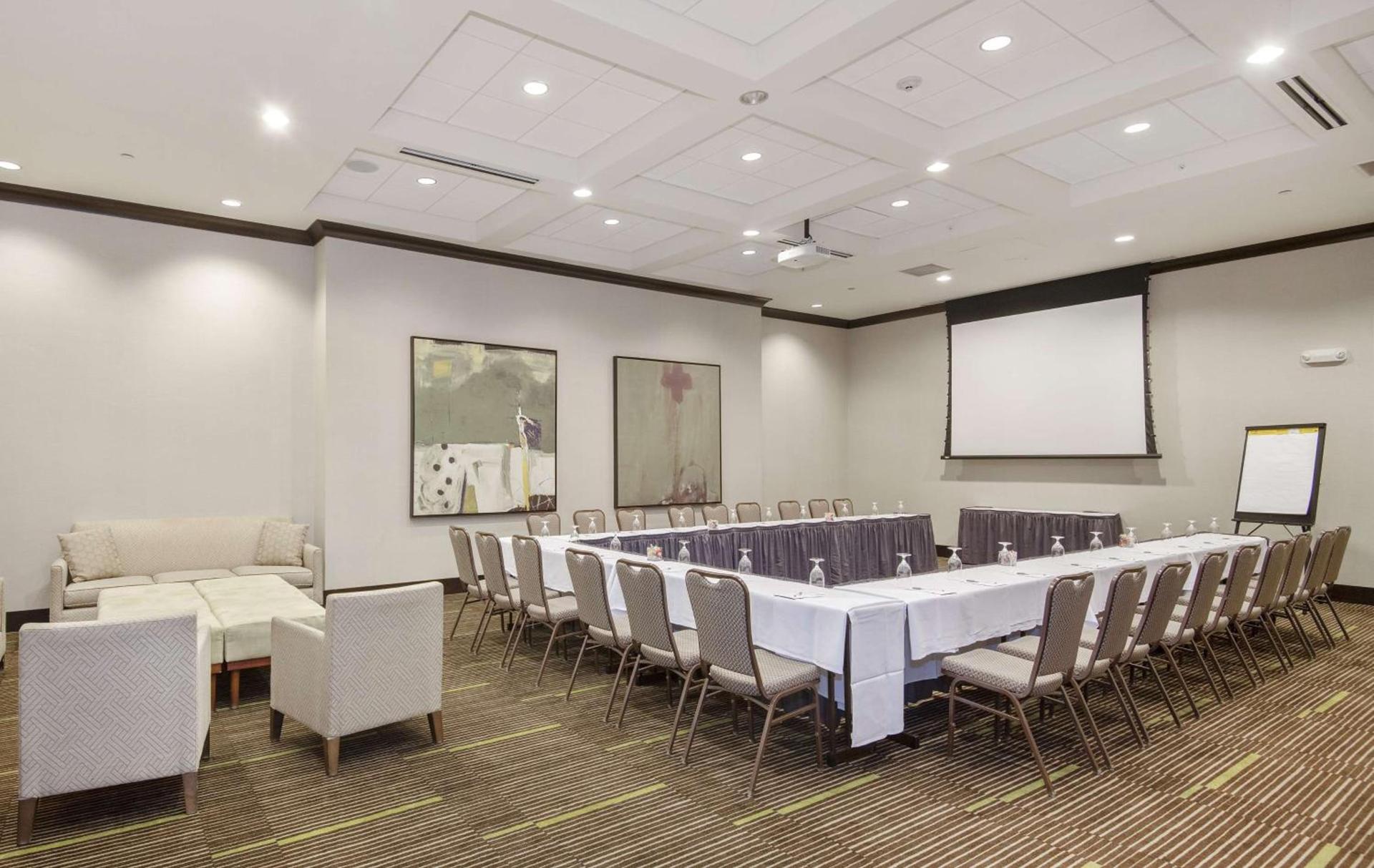 Hilton Garden Inn Raleigh Cary photo 31
