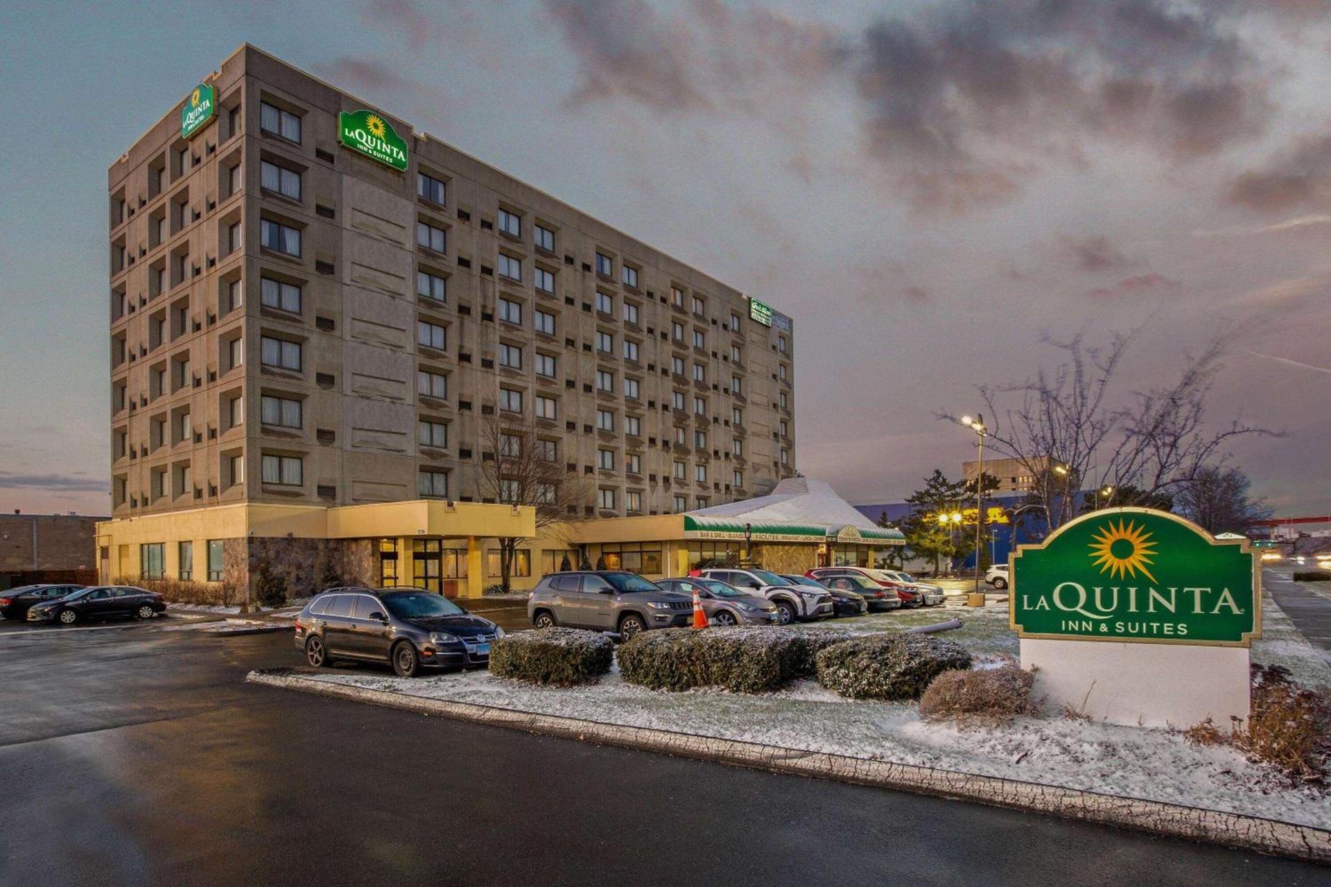 La Quinta by Wyndham New Haven photo 2