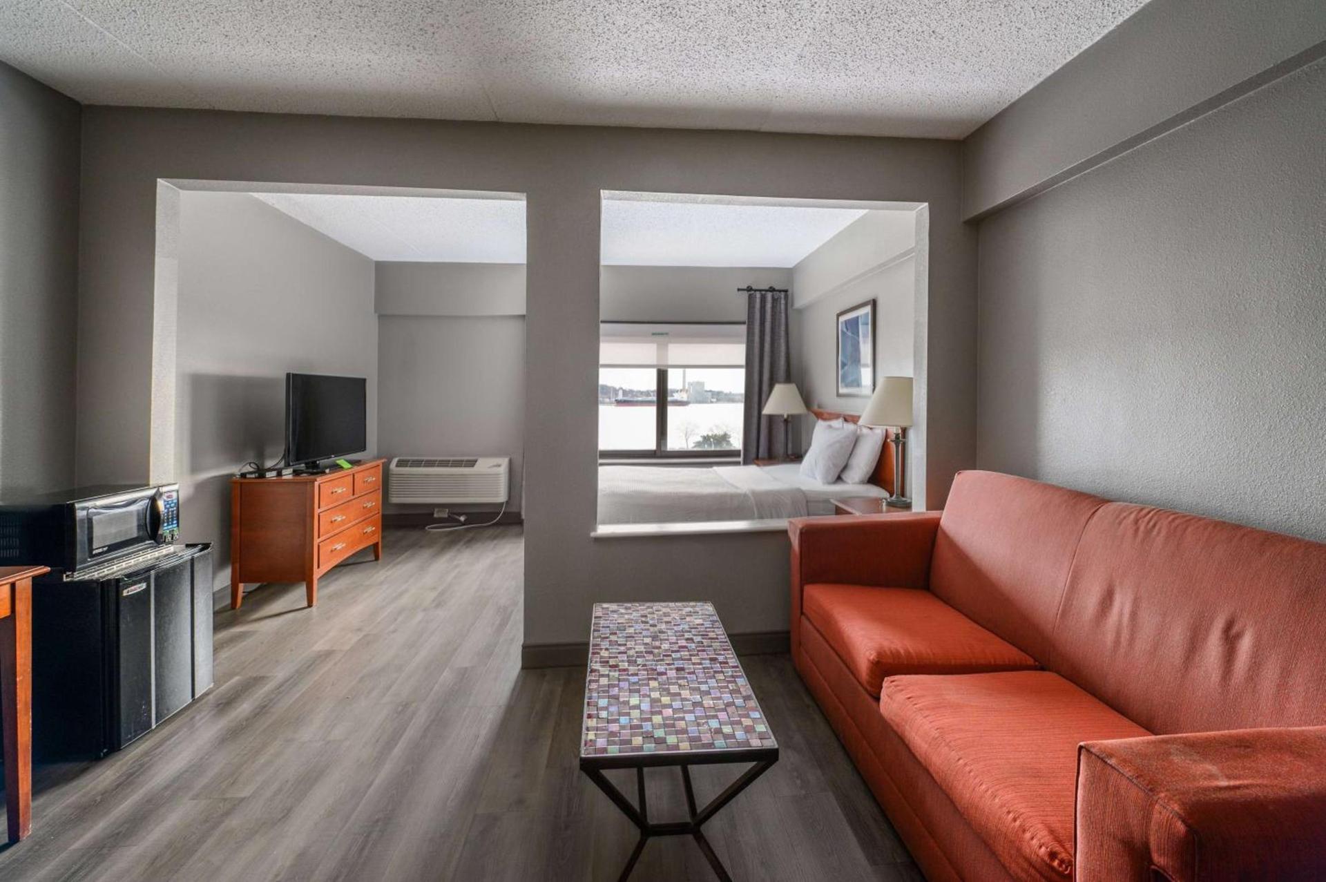 La Quinta by Wyndham New Haven photo 20