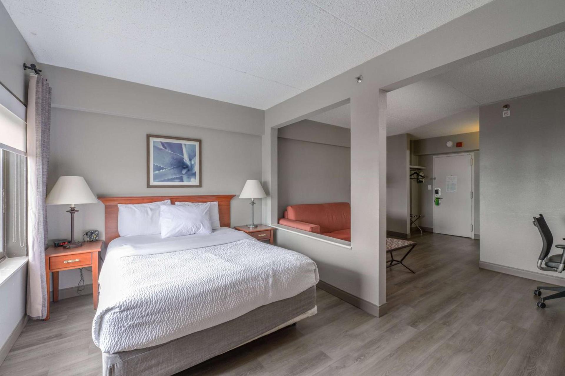 La Quinta by Wyndham New Haven photo 26